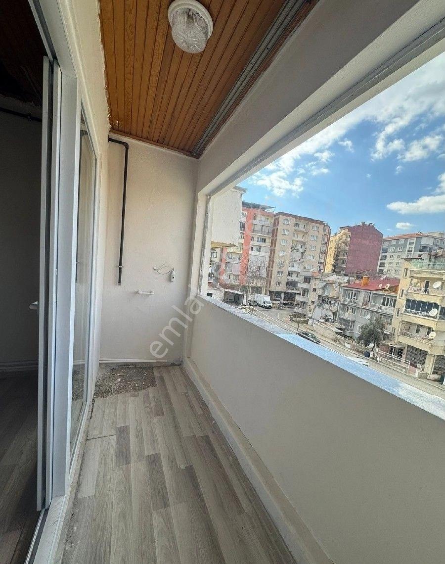 Topraklık'ta Yeni Binada 4 Kat İçi Yenilenmiş 2+1*80m2 Kombili Daire - Görsel 11