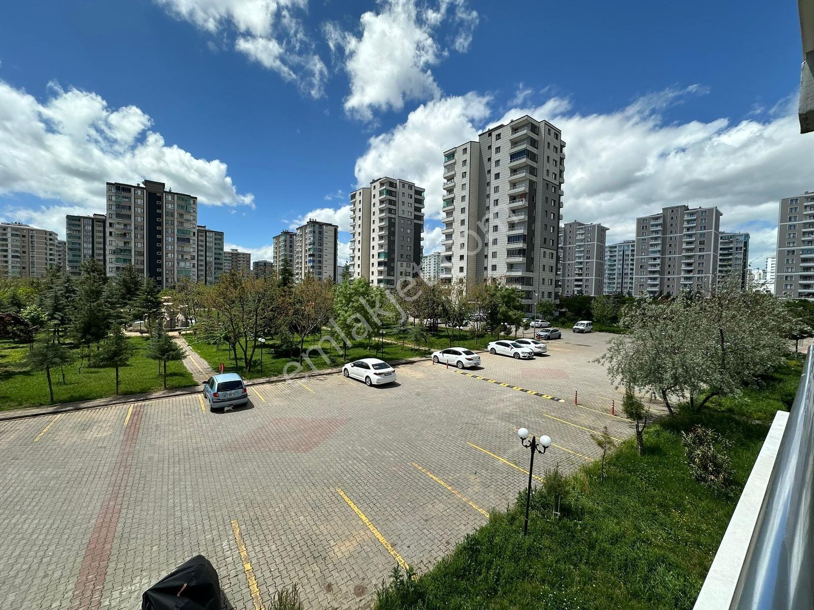 Luna Park Civarında 3+1 Zemin+1 Ultra Lüx Acill!!! - Görsel 23
