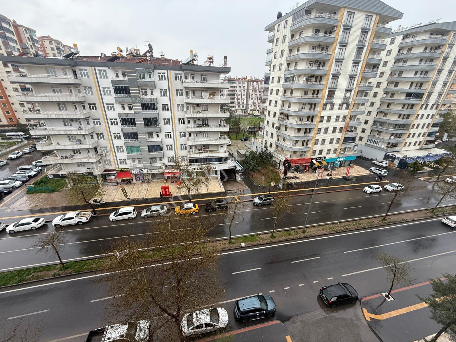 Kayapınar Belediyenin Yanı 3+1 Full Yapılı Ara Katta Acil!!! - Görsel 7