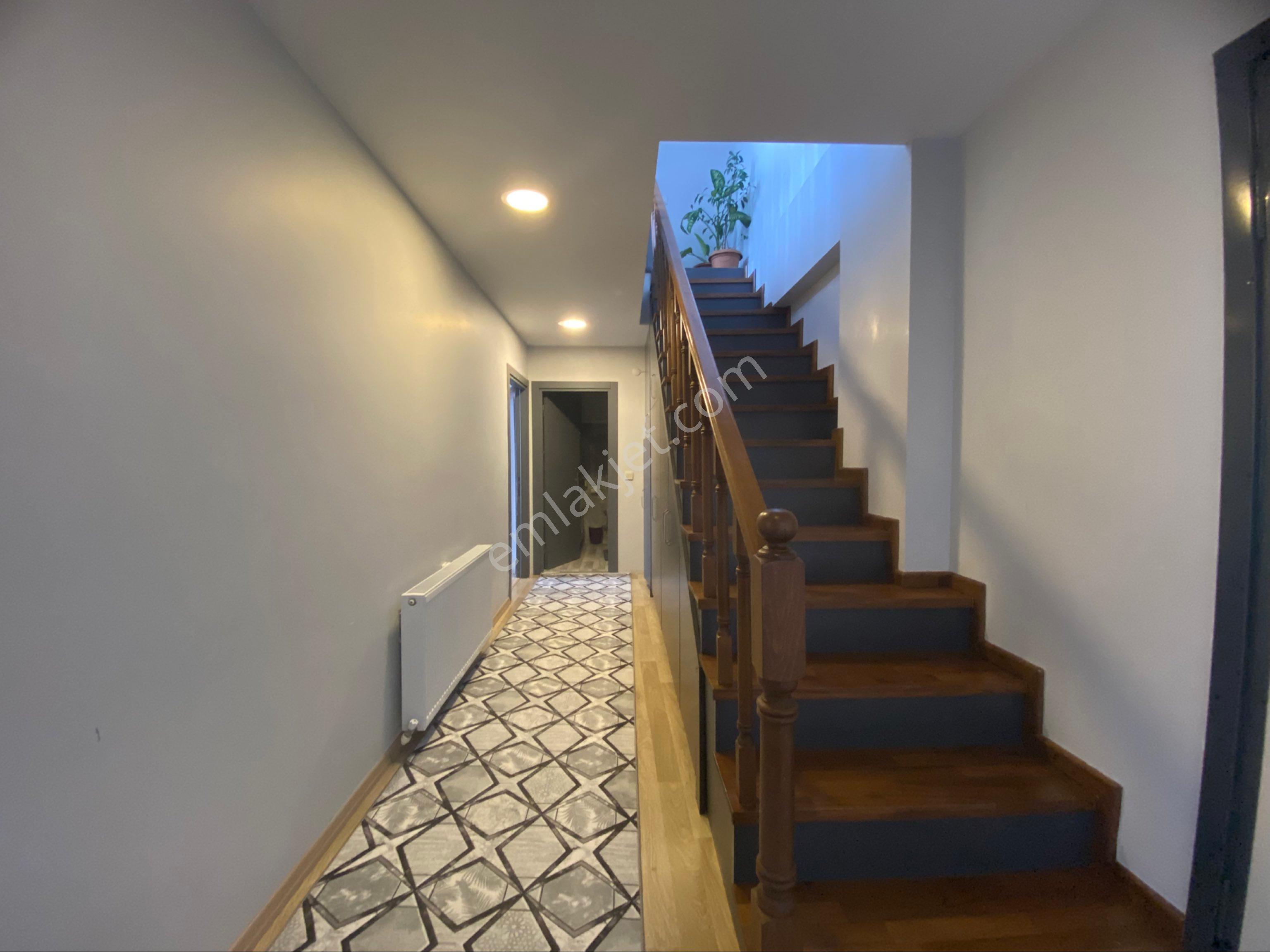 Remax Land’den Saray Pazarcık Mh Satılık İskanlı Çatı Dubleks - Görsel 8