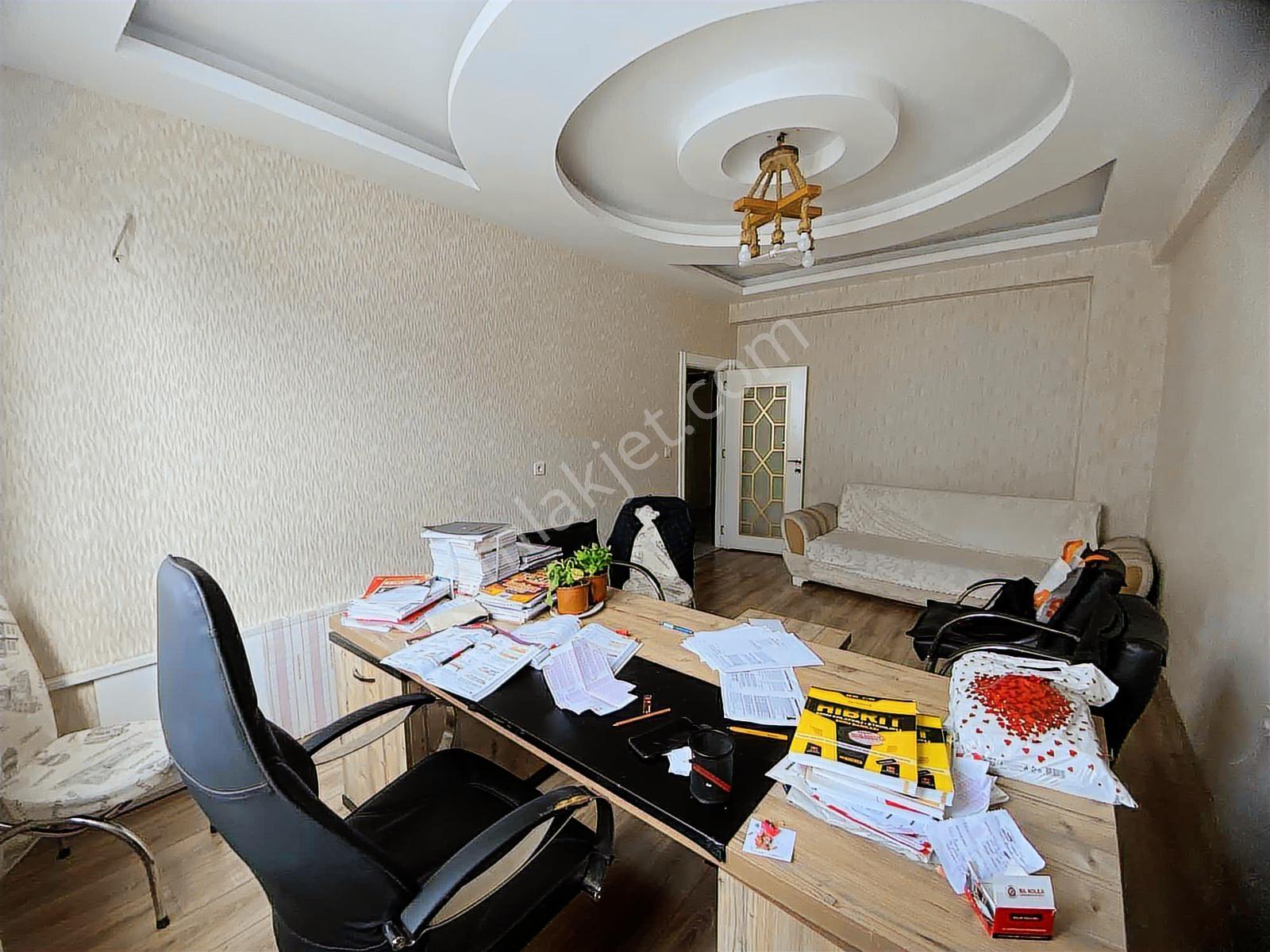 Ofisin Göbeğinde Öz_ka Plazada 2+1 Son Kat Fırsat İş Yeri/büro!! - Görsel 6
