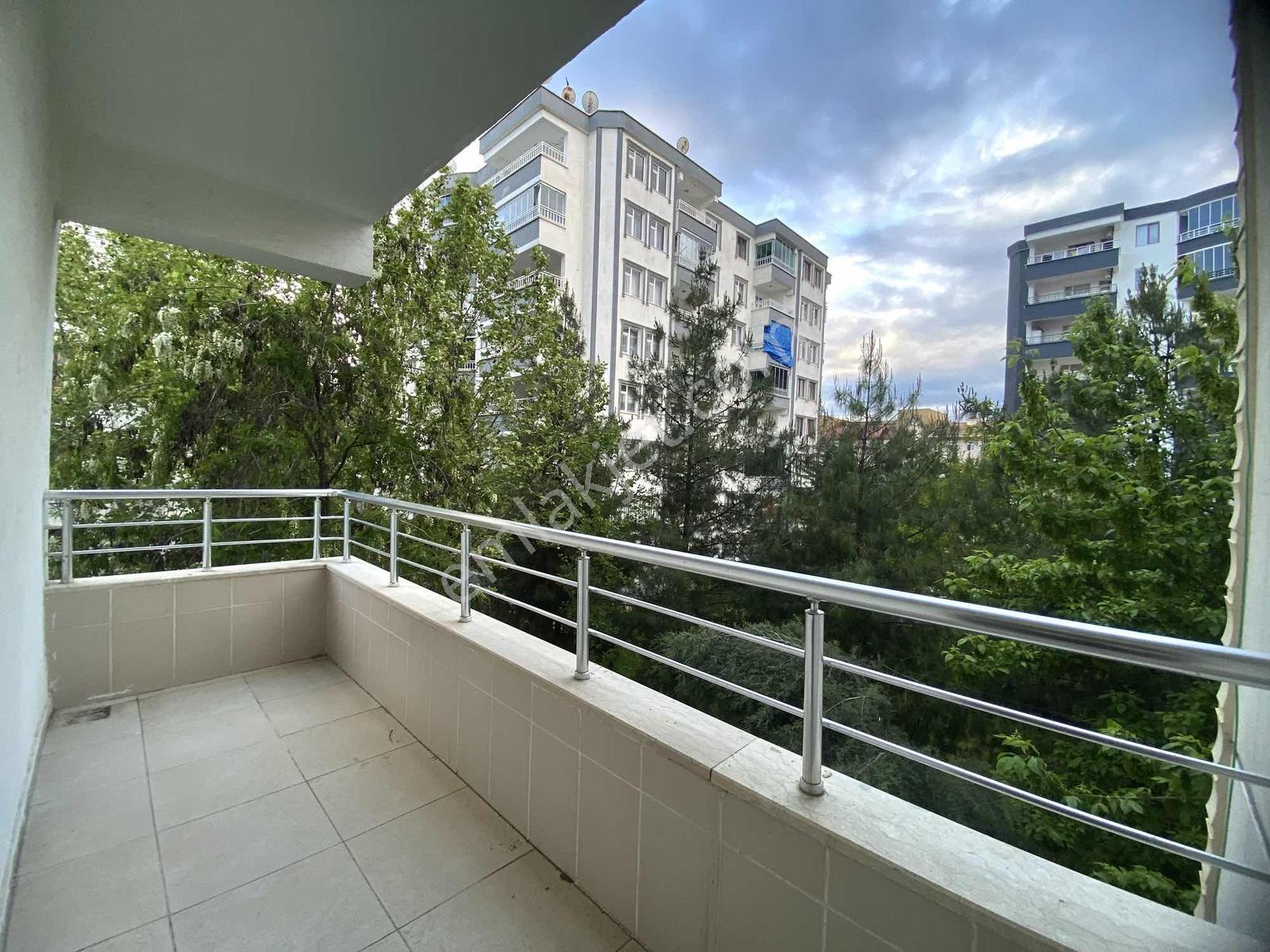 Toptancılar Ana Cadde Üzeri 4+1 Merkezi Lokasyonda Ara Kat Daire - Görsel 29