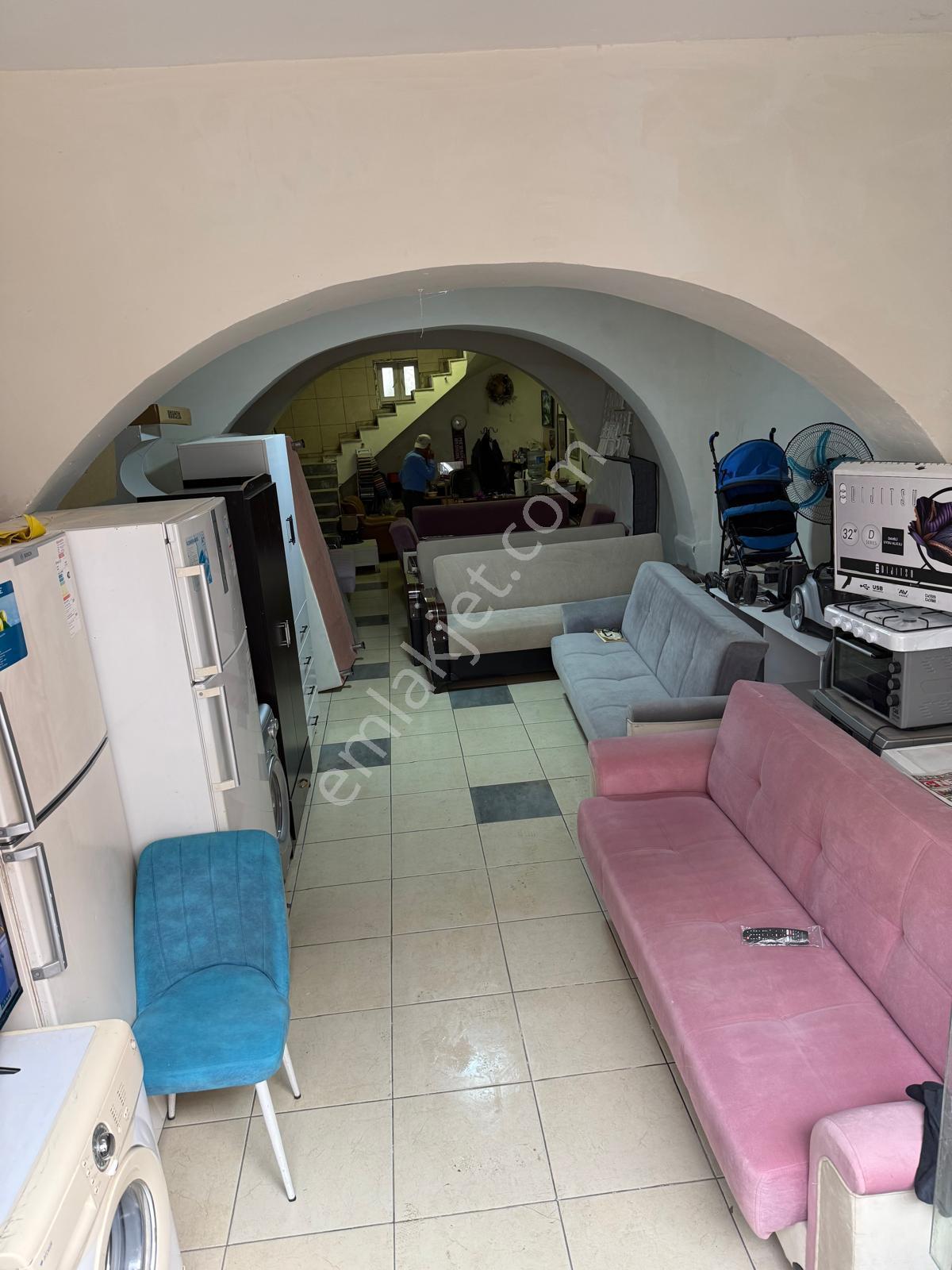 Satılık 3 Katlı Dükkan Silifke/mobilyacılar Sokağı - Görsel 3