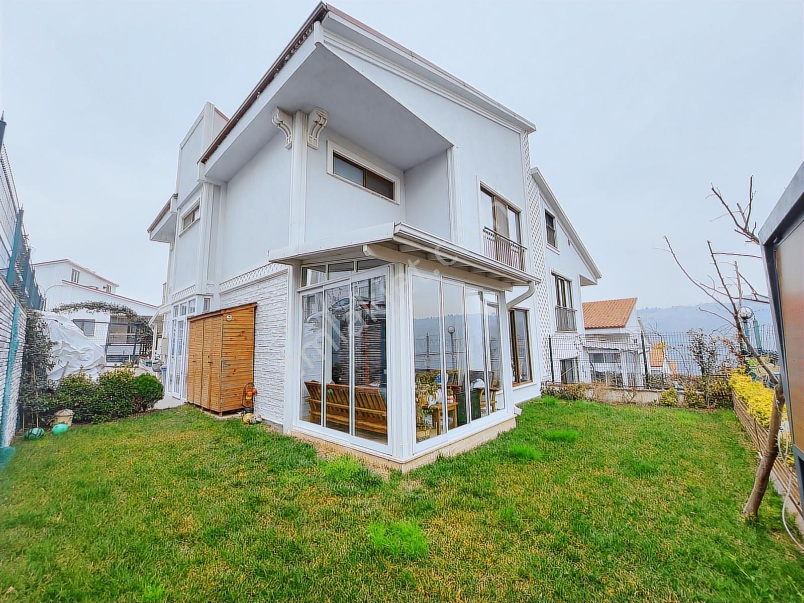 Tüysüzler Havuzlu Site İçi Satılık 6+1 Müstakil Bahçeli Villa - Görsel 13