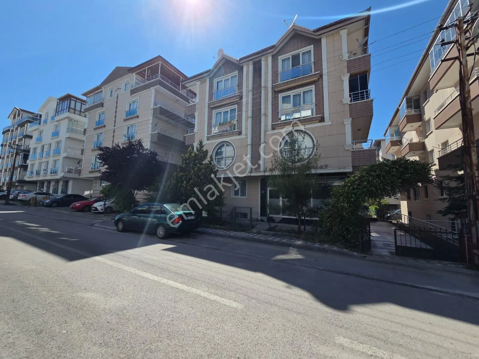 Etimesgut Halk Ekmek Fabrikası Ve Park Yakını Arakat 3+1 Kiralık