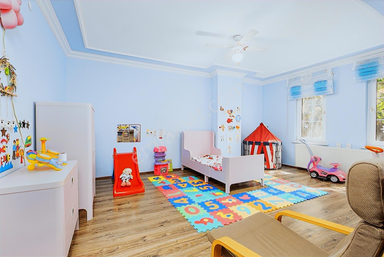 Remax Area Dan Havuz, Bahçe Eşyalı Satılık Deniz Manzaralı Villa - Görsel 4