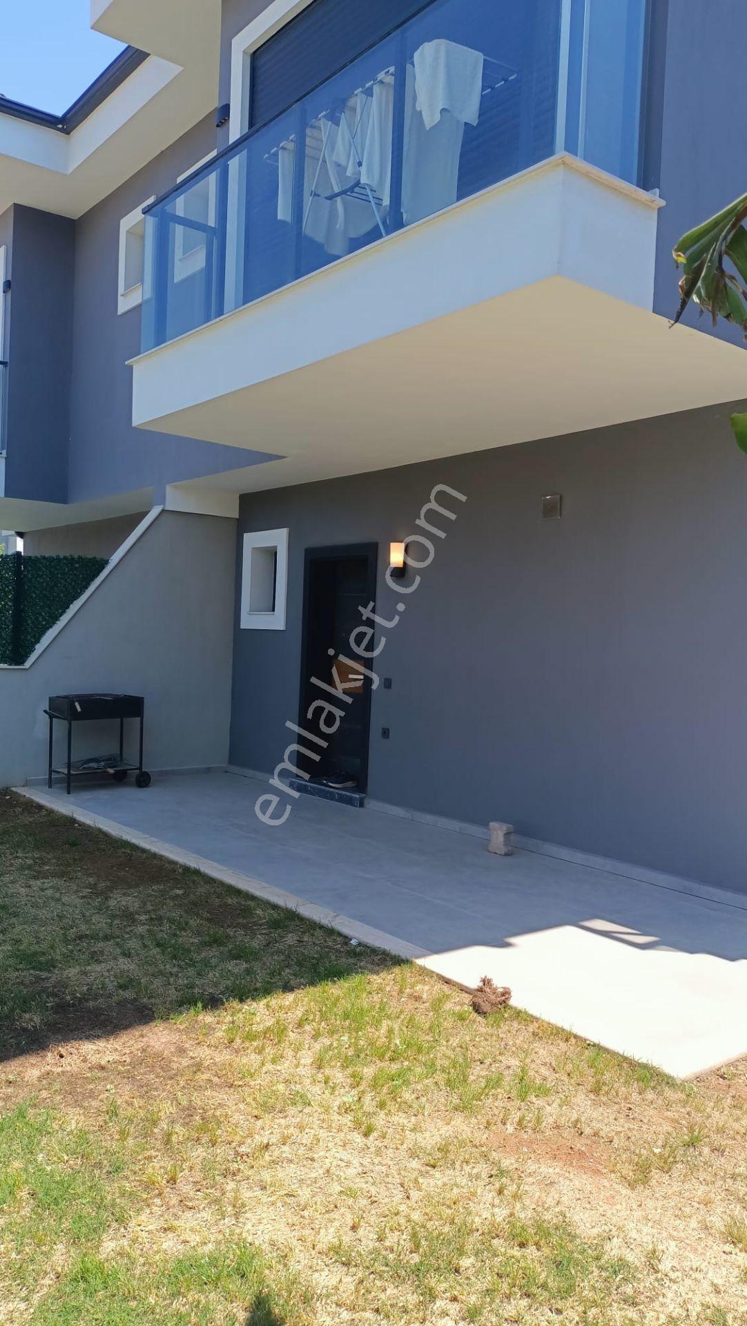 Çeşme Marina Yakını Sezonluk Kiralık Mobilyalı Villa - Görsel 32