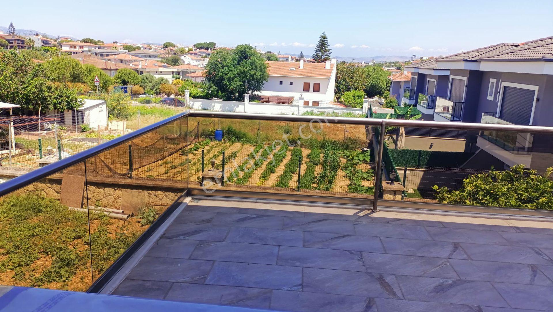 Çeşme Marina Yakını Sezonluk Kiralık Mobilyalı Villa - Görsel 26