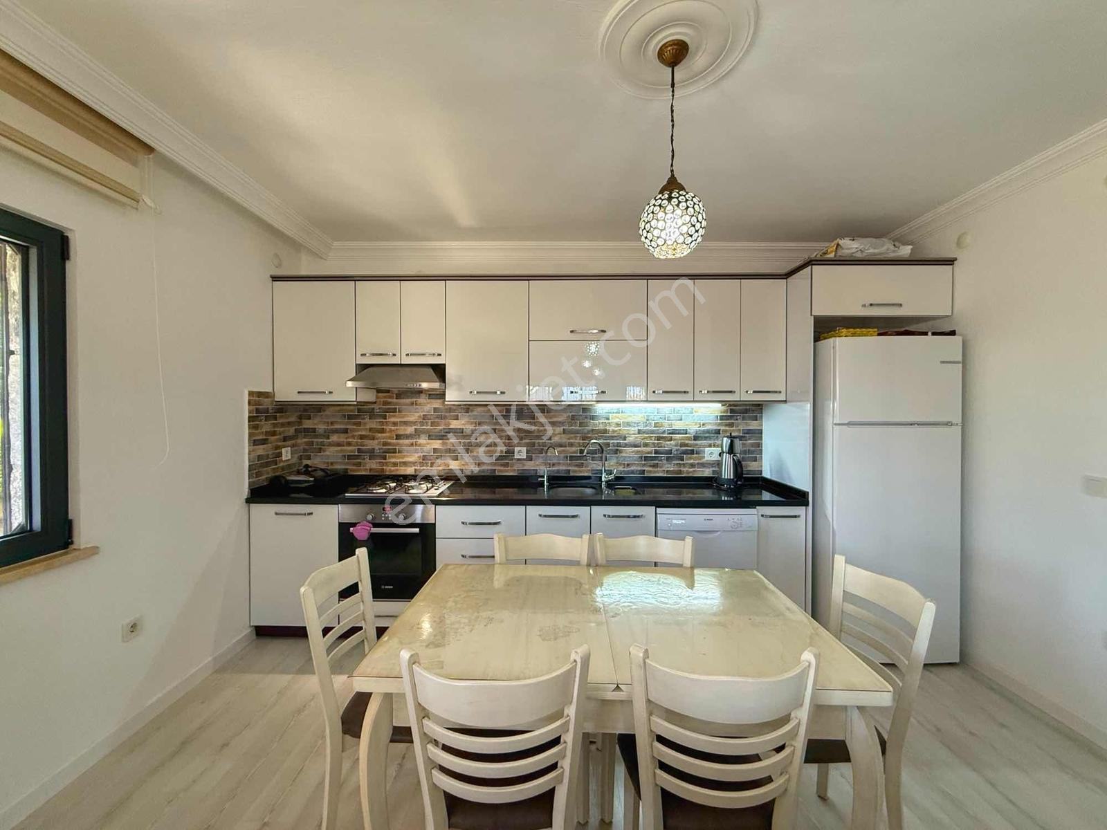 Datça Burgazda Müstakil Villa 261 M² Arsa Paylı Deniz Manzaralı - Görsel 7