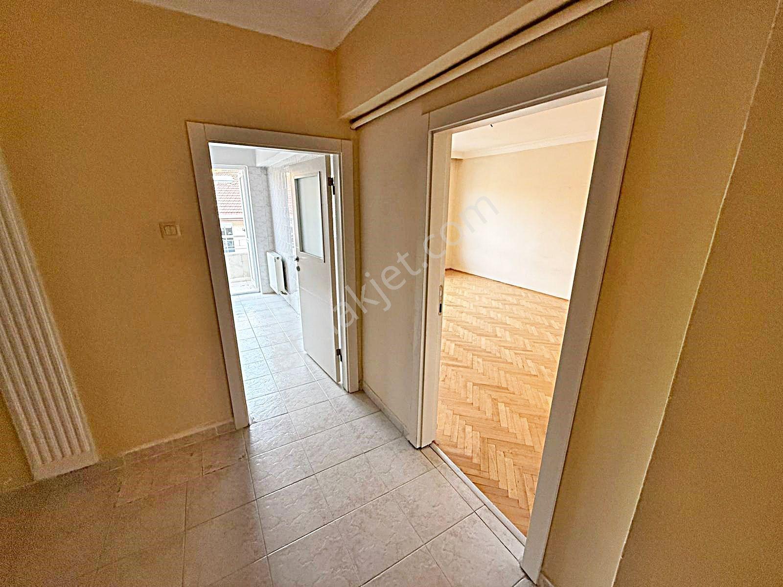 Keçiören Atapark Göbekte 3+1 Katta Kök Tapu Daire - Görsel 14