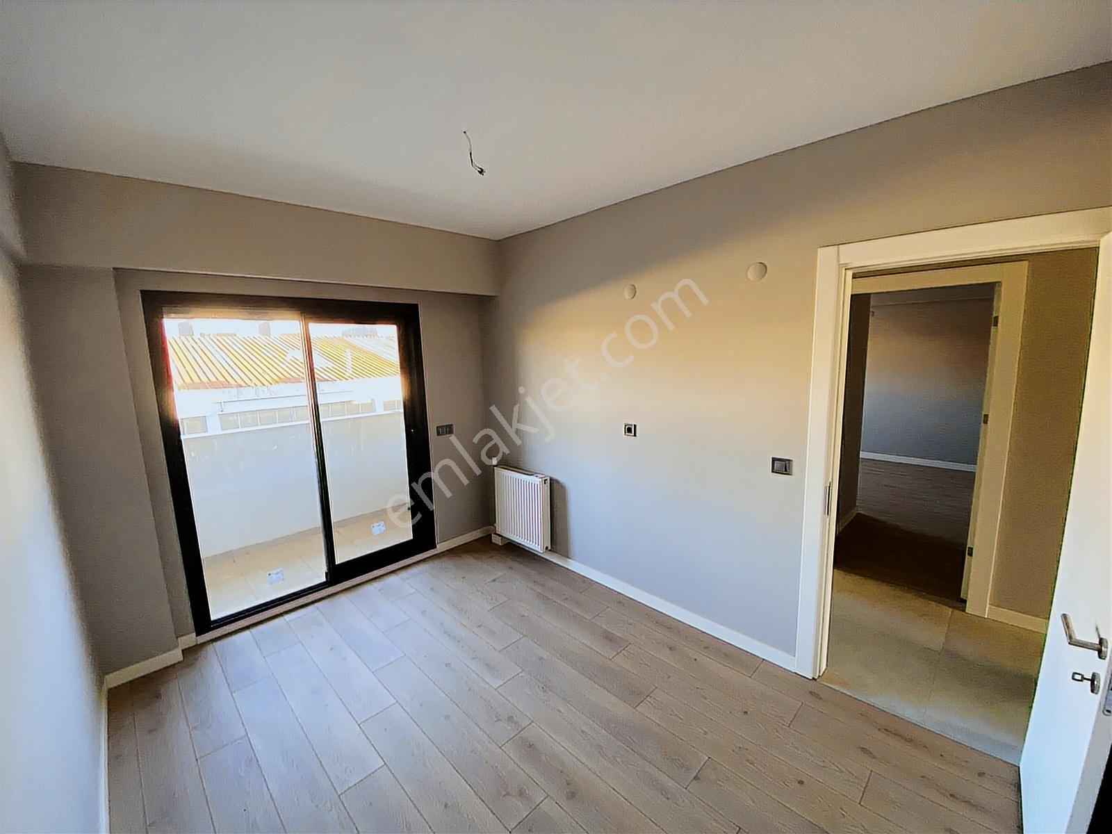 Gaziemir Mia Sarnıçta 3+1 Havuz Manzaralı Lüks Daire - Görsel 12