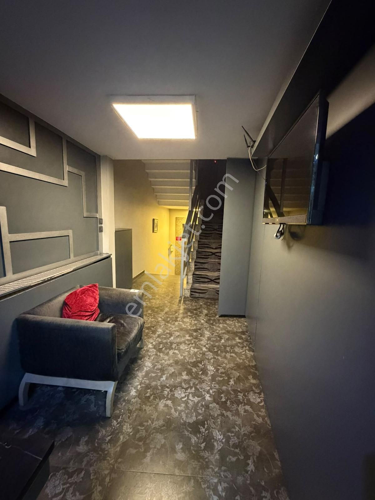 Alemdağ Cad. Üzerinde Çakmak Metro Karşısı Ofis Katları - Görsel 7
