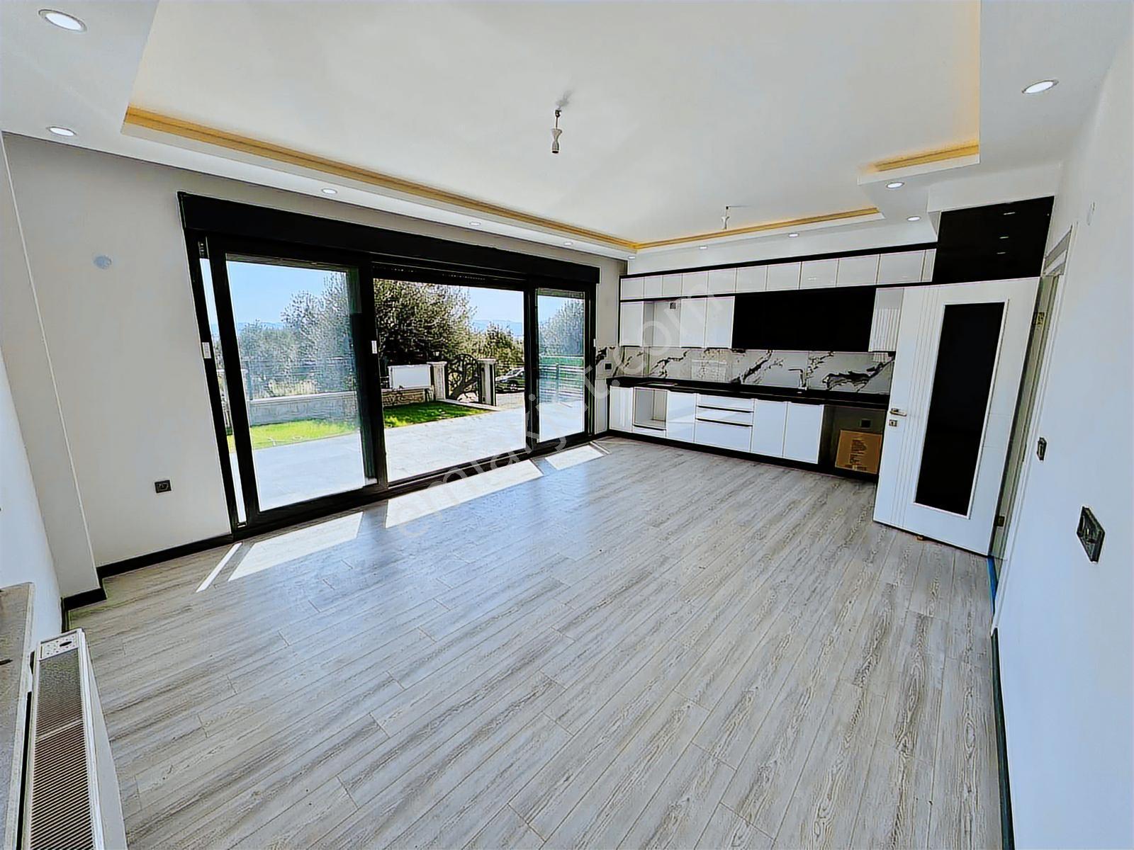 Avcı'dan Deniz Manz/ısı Pompalı/1,5kat/giriş Odalı Kiralık Villa - Görsel 26