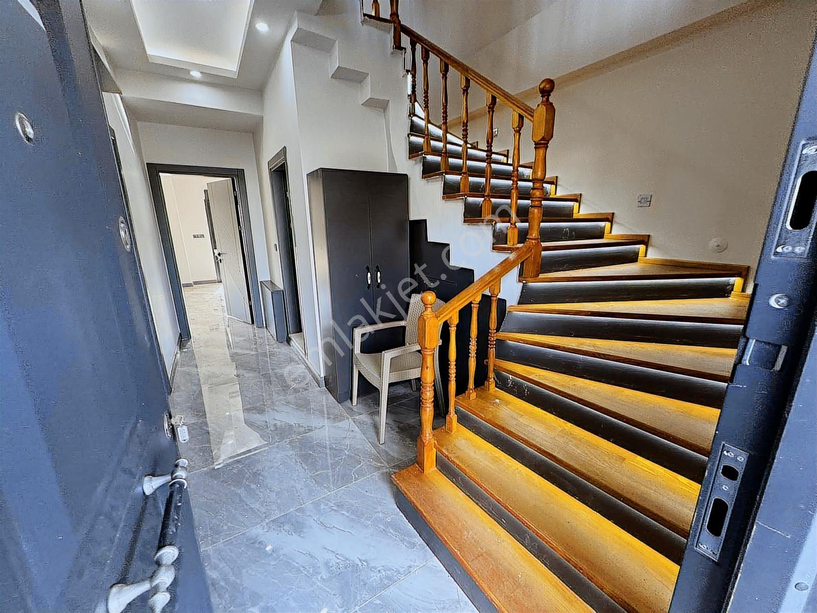 Avcı'dan Oteller Bölgesinde Girişte Odalı Müstakil Havuzlu Villa - Görsel 22