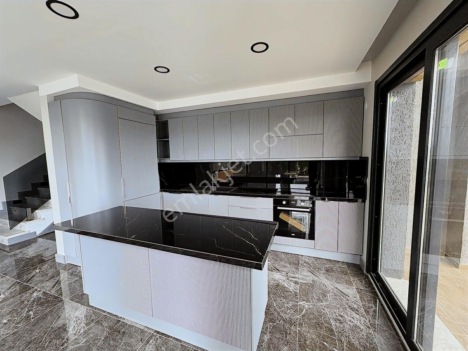 Avcı'dan 4+1 Giriş Oda Havuz Güvenlik Deniz Manzaralı Loft Villa - Görsel 17