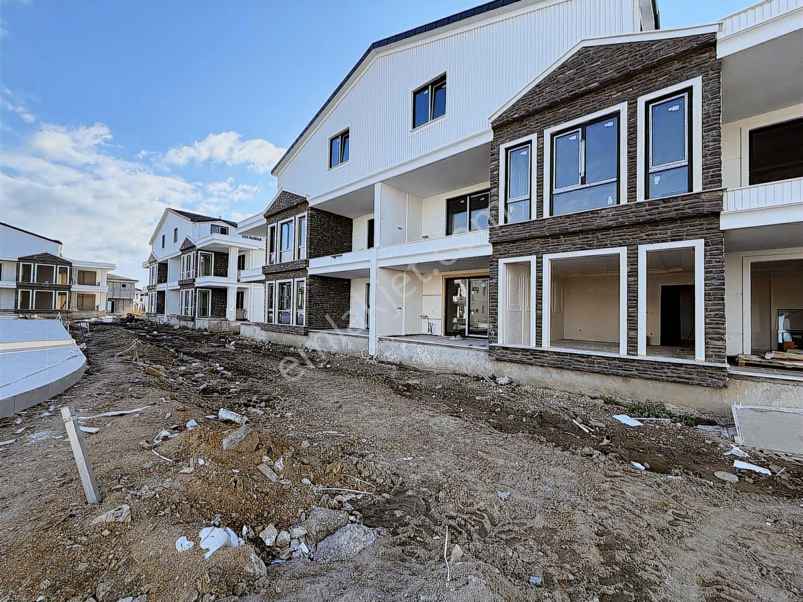 Avcı'dan Denize Sıfır 30,000m2 İçinde Ara Kat Bahçesiz Acil 2+1 - Görsel 21