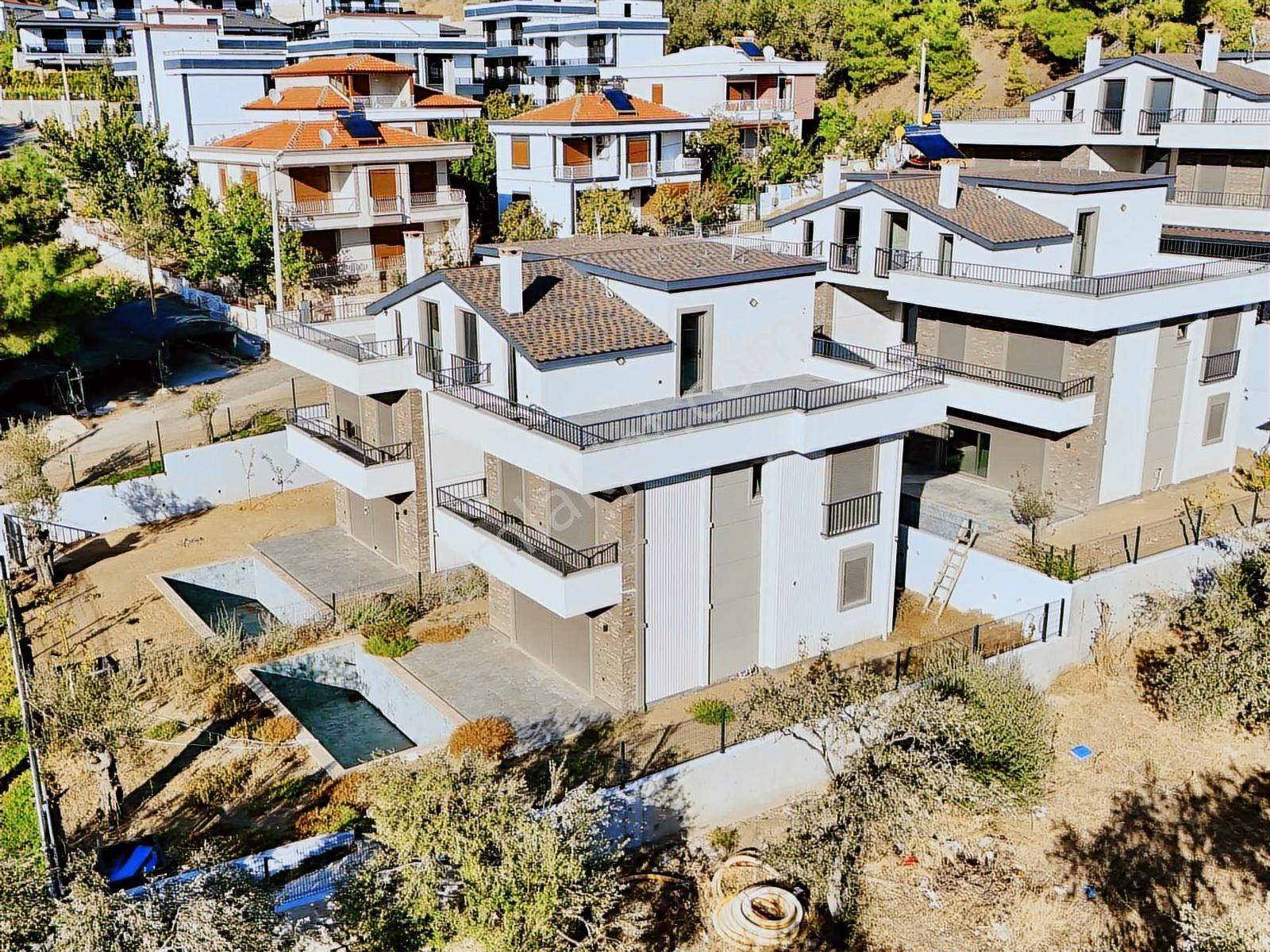 Avcı'dan Yetkili Müstakil Havuzlu Asansörlü Isı Pompalı Villa - Görsel 14