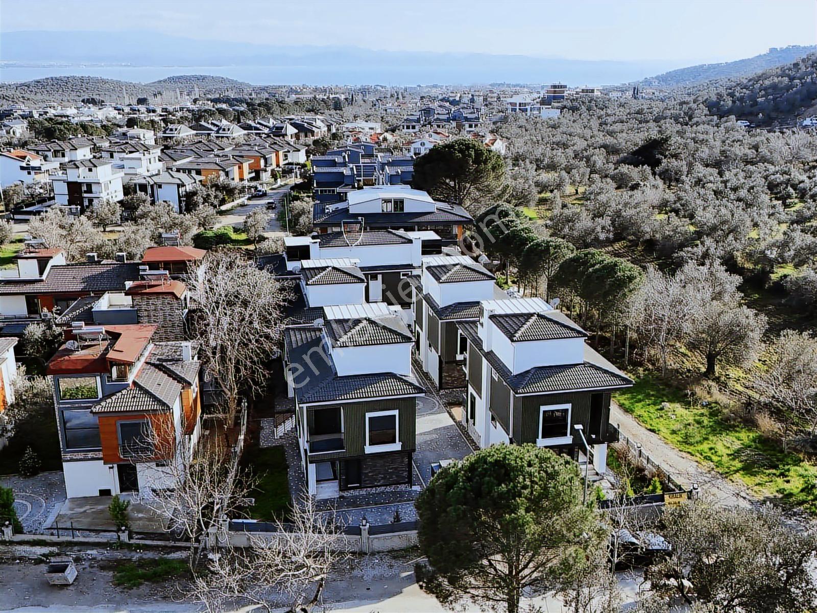 Avcı'dan Tek Yetki Oteller Bölgesi 4+1 Tam Müstakil Villa - Görsel 8
