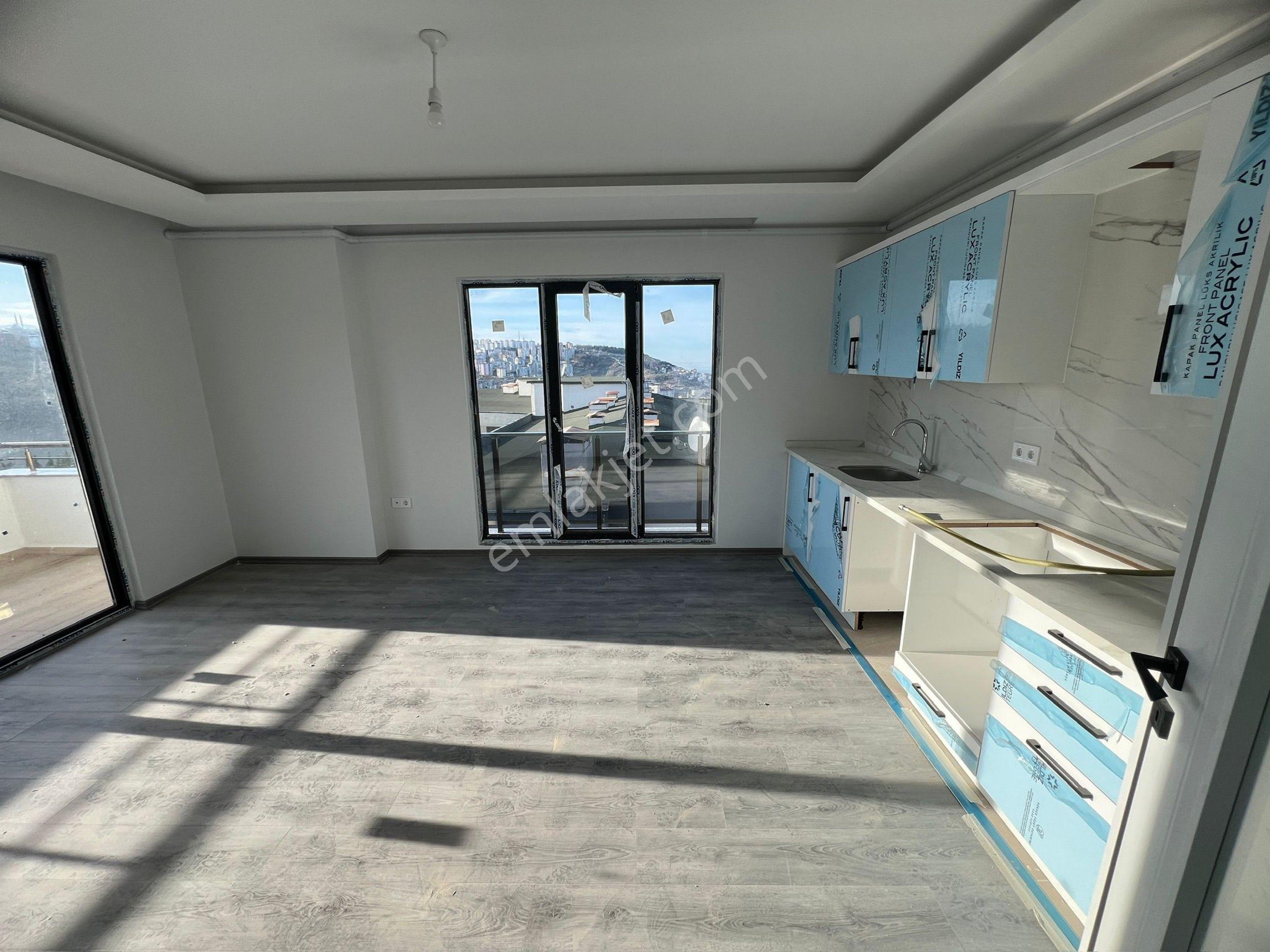 Yalı Gayrmenkulden Üniversite Mahallesi Site İçi Sıfır 1+1 Daire - Görsel 4