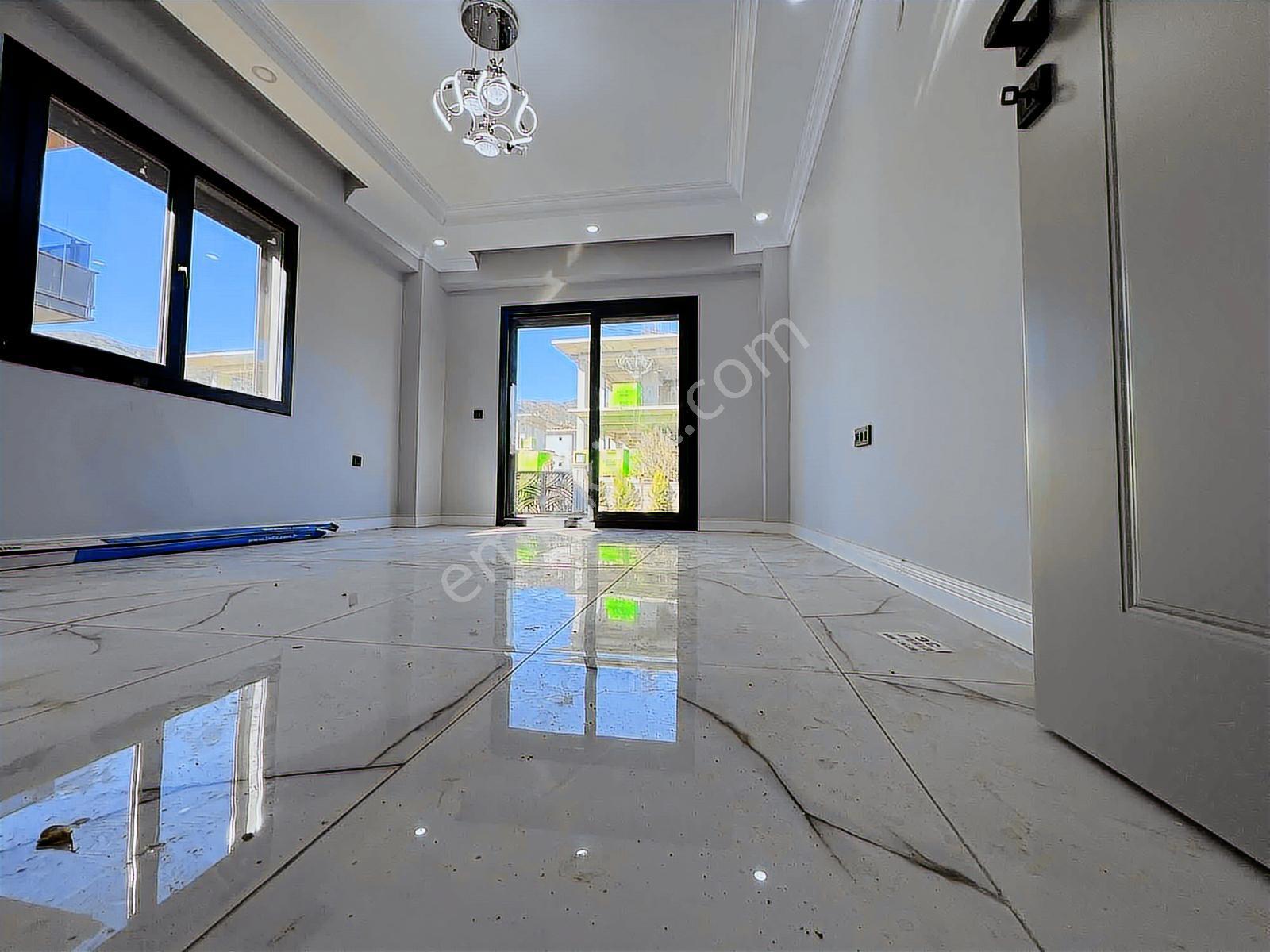 Avcı'dan Yürüyüş Yolu Cephe/ayrı Mtfk/girişte Oda/müstakil Villa - Görsel 11