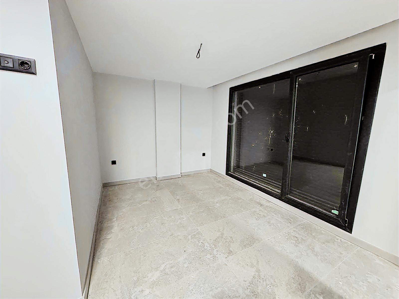 Avcı'dan Tek Yetki Güre'de Denize Sıfır Site Havuzlu 3+1 Villa - Görsel 13