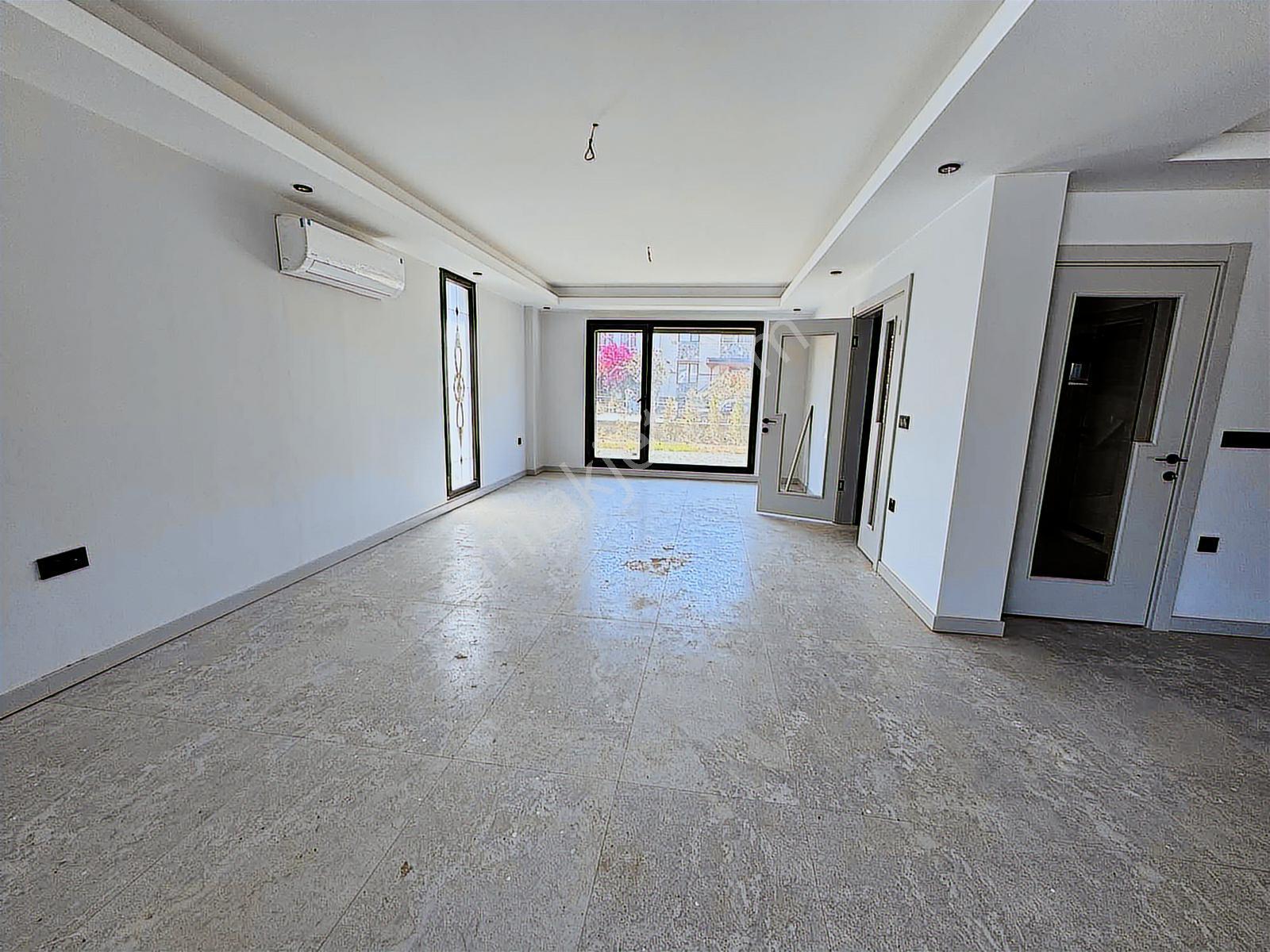 Avcı'dan Tek Yetki Güre'de Denize Sıfır Site Havuzlu 3+1 Villa - Görsel 22