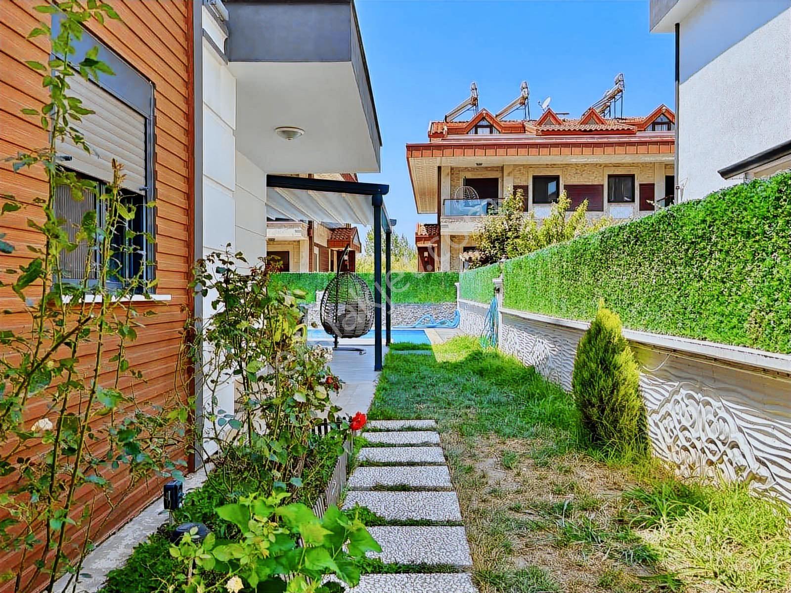 Avcı'dan Müstakil Havuzlu Girişte Odalı Villa-akçay-güre Arası - Görsel 30