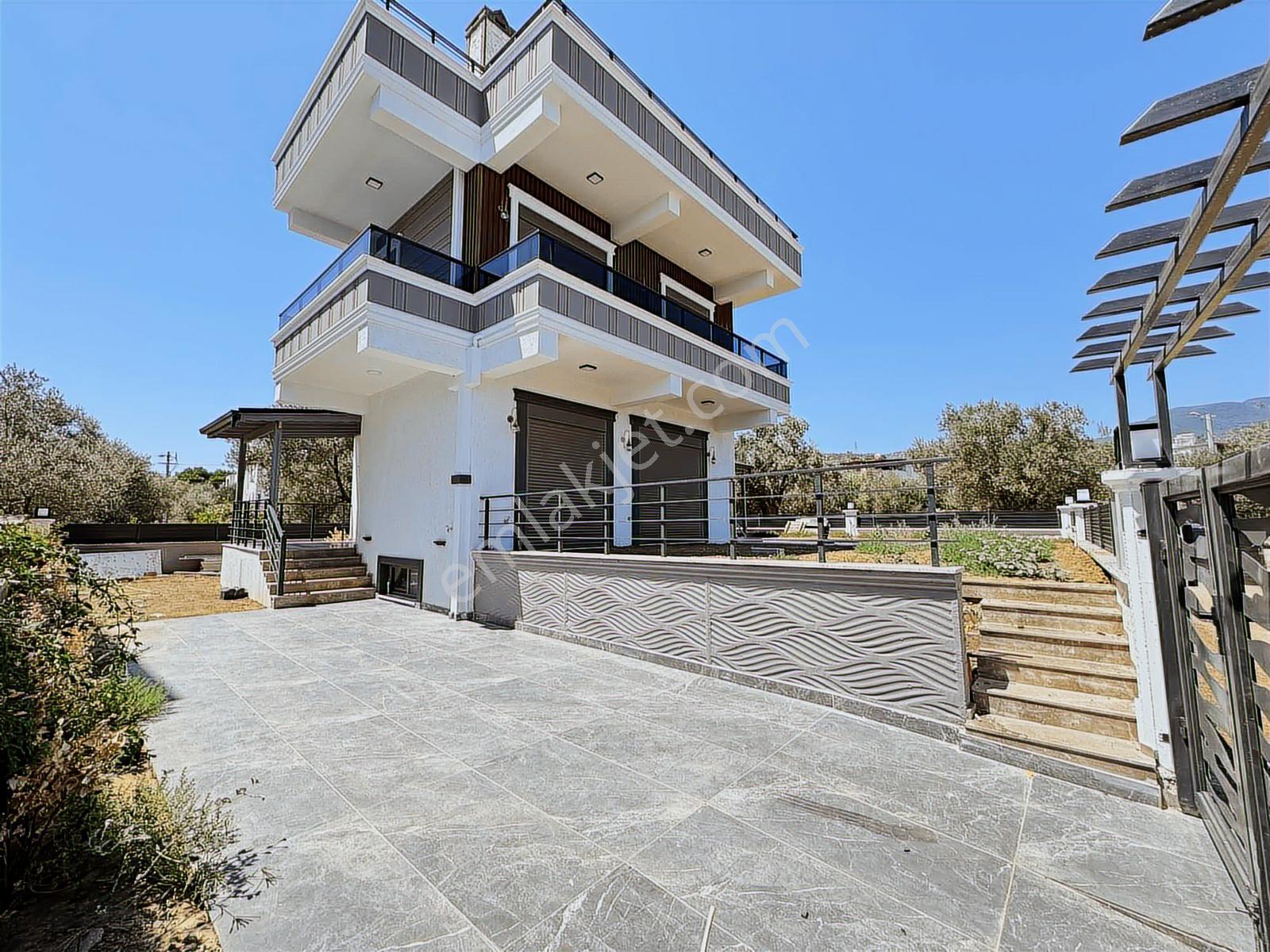 Avcı'dan Yol Altı 400m2 Arsalı Müstakil Havuzlu 6+1 Villa - Görsel 10