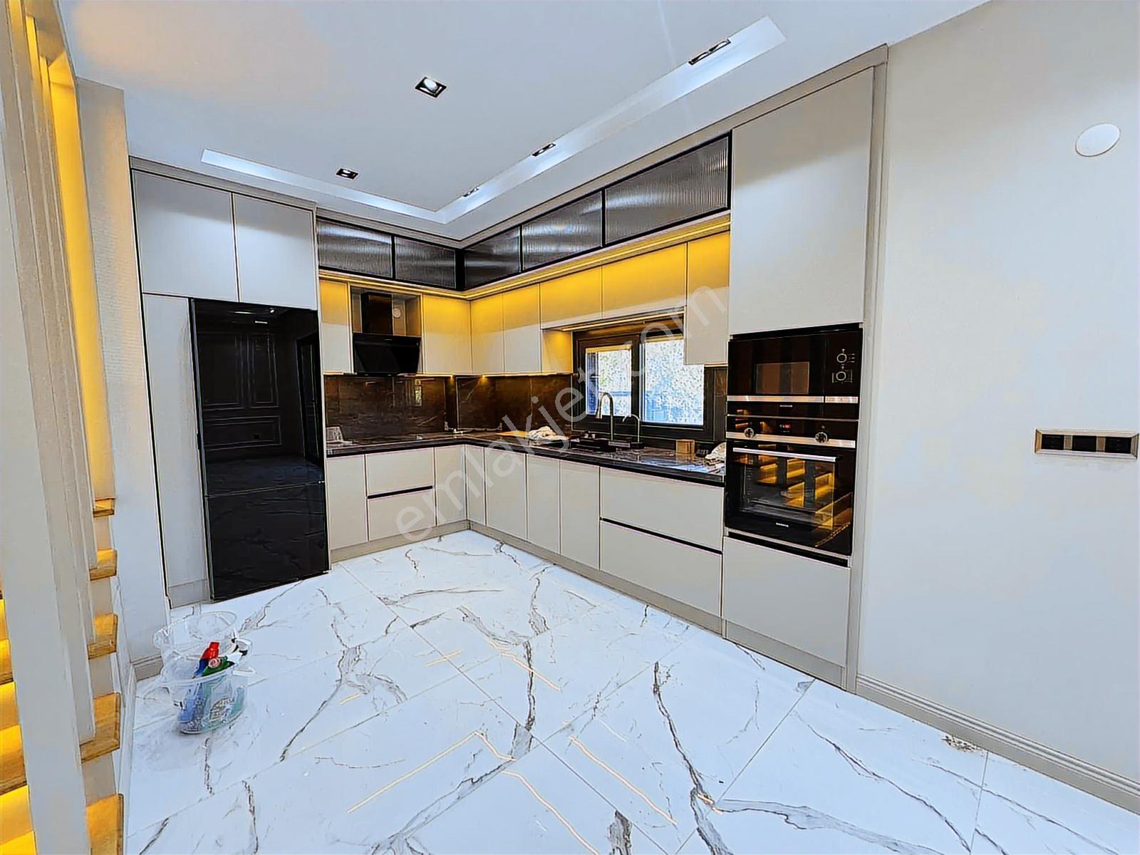 Avcı'dan Fener'de Denize 50mt İçine Aşık Olacağınız Sıfır Villa - Görsel 16
