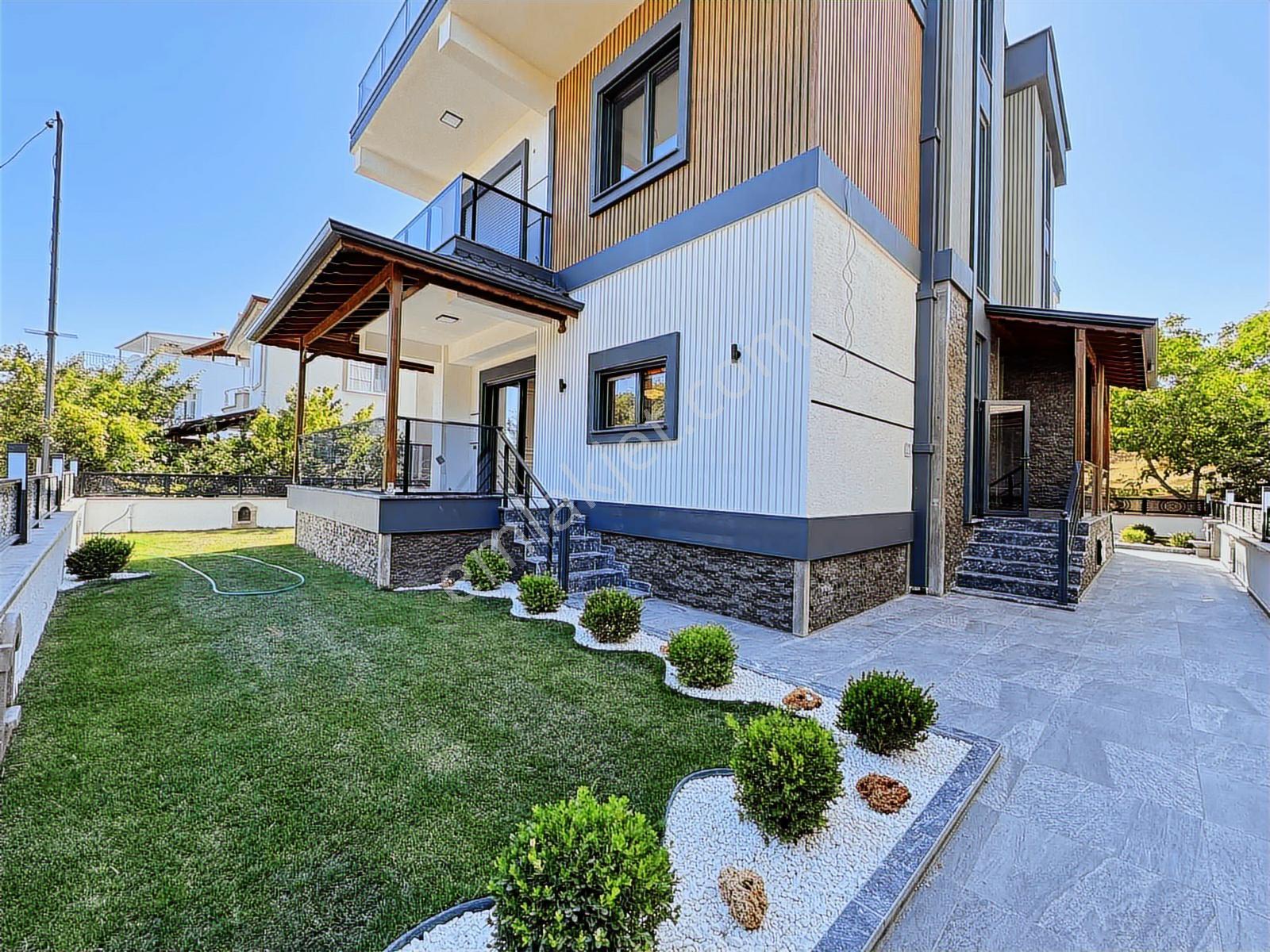 Avcı'dan Fener'de Denize 50mt İçine Aşık Olacağınız Sıfır Villa - Görsel 14