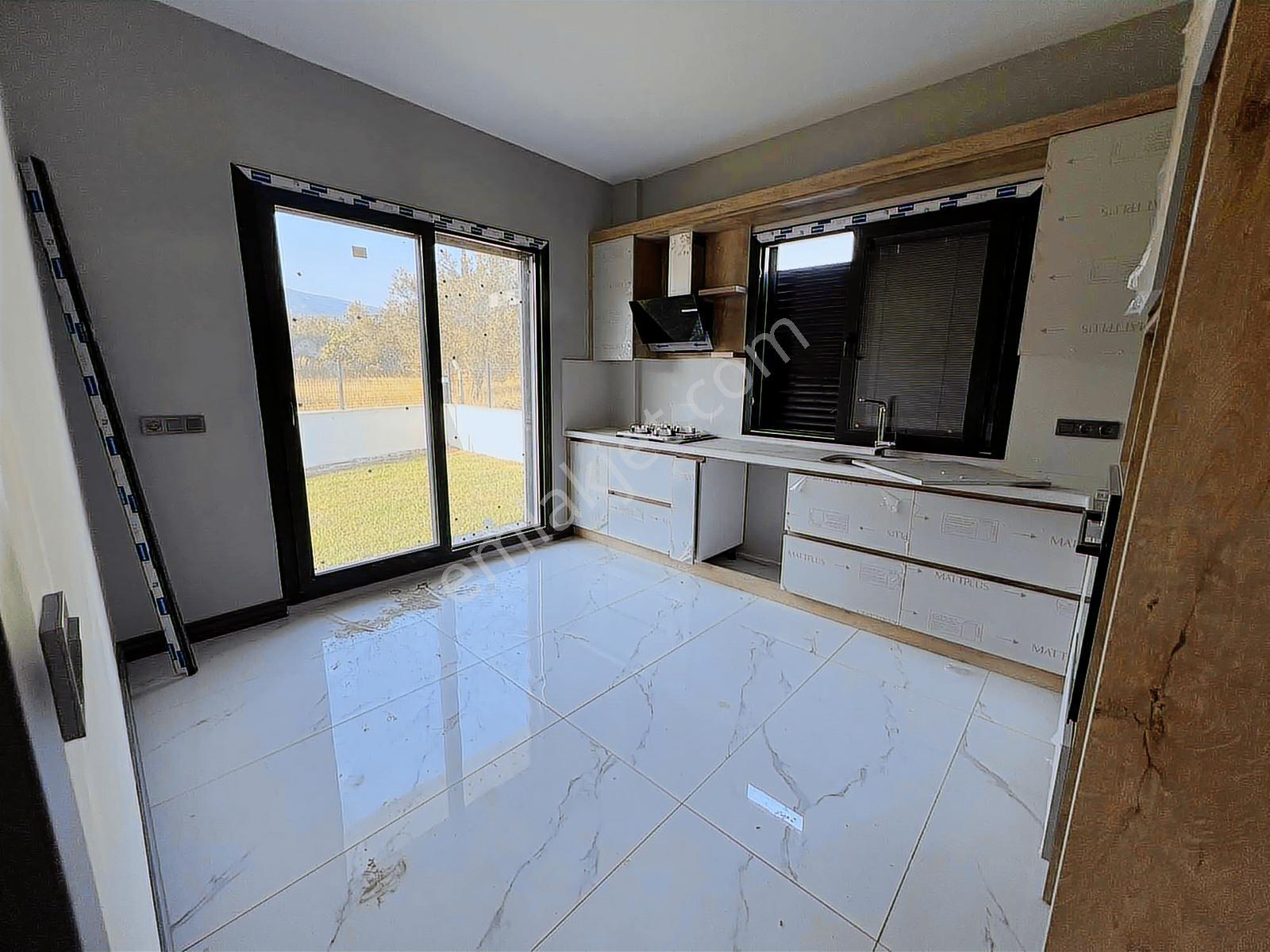 Avcı-300m2 Arsa 4 Tarafı Bahçe Yürüyüş Yolu Cepheli Tam Müstakil - Görsel 17