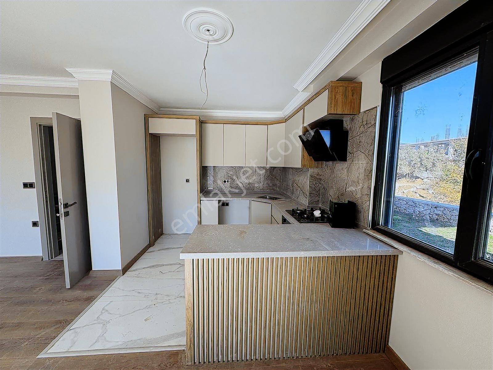 Avcı'dan Oteller Bölgesi Havuzlu Site İçinde Sıfır Villa - Görsel 9
