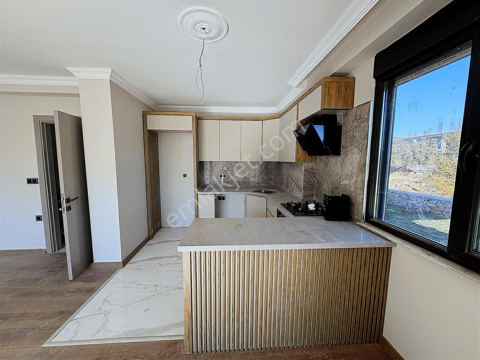 Avcı'dan Oteller Bölgesi Havuzlu Site İçinde Sıfır Villa - Görsel 31