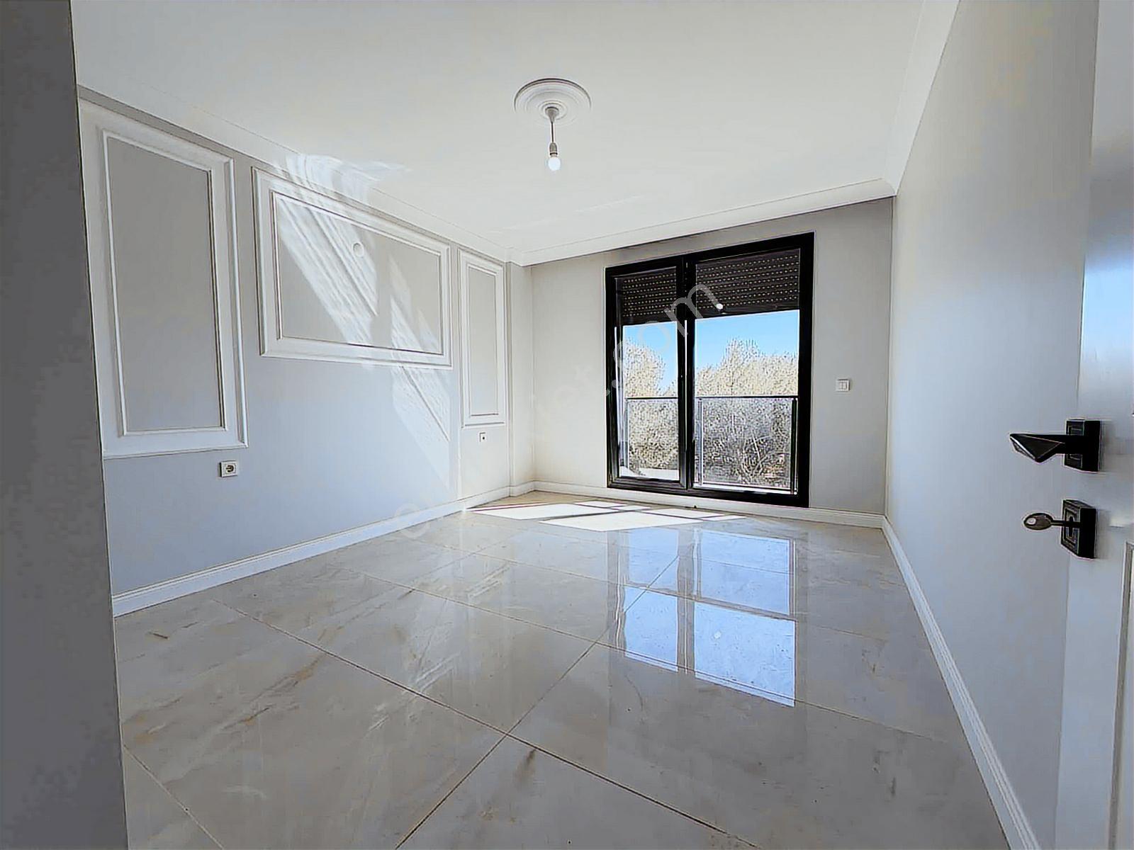 Avcı'dan Altınoluk'ta 270m2 Net Çok Geniş 4+1 Deniz Manz Villa - Görsel 6