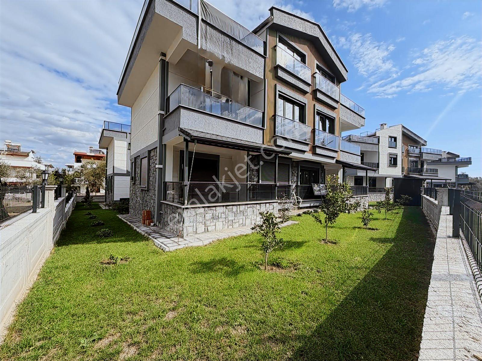 Avcı'dan Tahtakuşlar Yol Altı Sıfır Deniz Manzaralı Villalar - Görsel 30