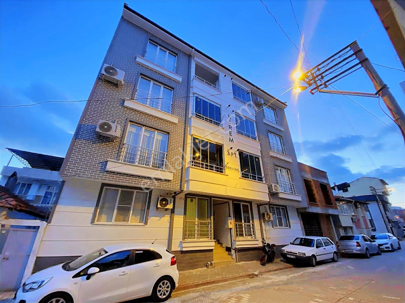 Avcı'dan Tek Yetki- Üst Kat Ön Cephe 2+1 Ayrı Mutfak Çift Banyo - Görsel 21