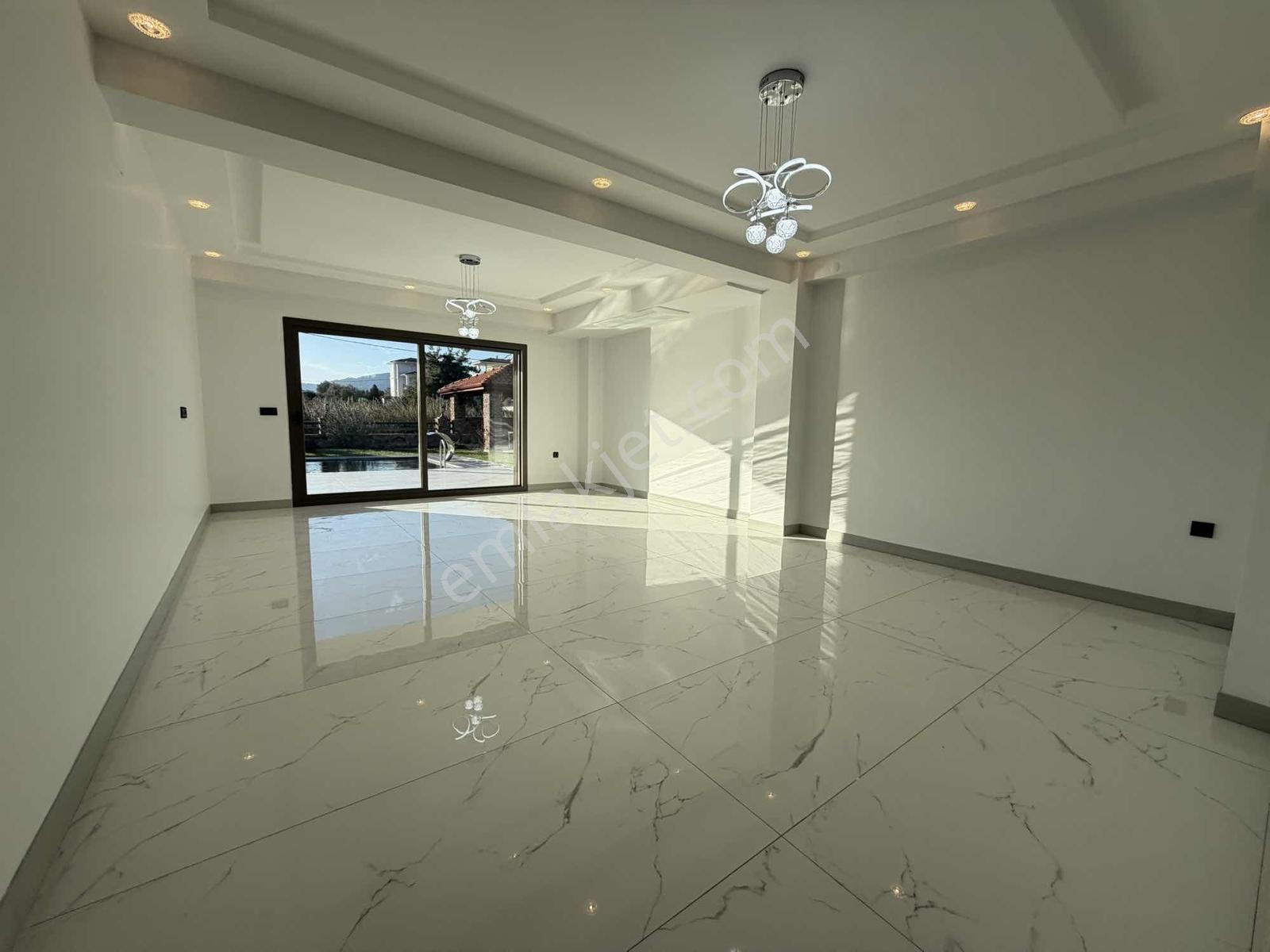 Avcı'dan 700m2 Arsa 6+1 Giriş Odalı Müstakil Havuzlu Villa - Görsel 21