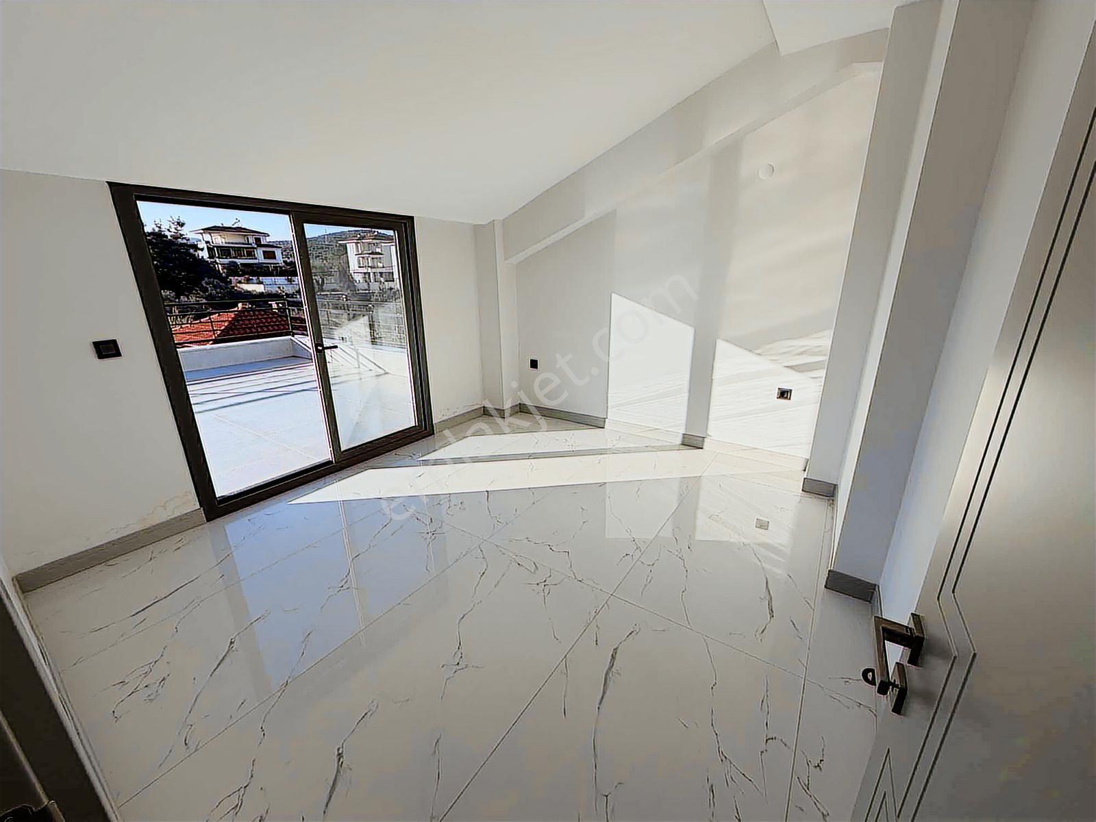 Avcı'dan 700m2 Arsa 6+1 Giriş Odalı Müstakil Havuzlu Villa - Görsel 8