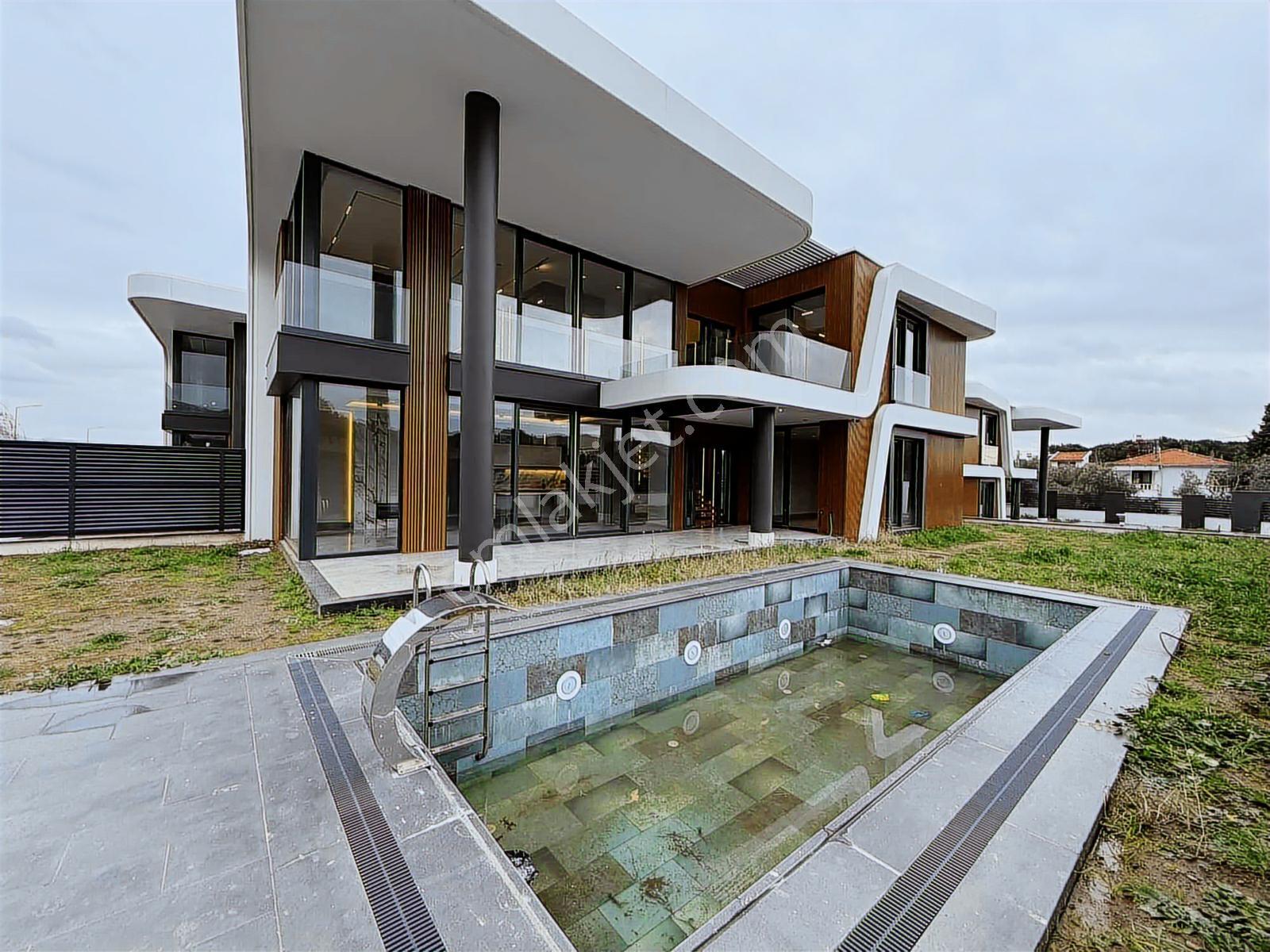 Avcı'dan 150m2 Tabanlı Tam Müstakil Havuzlu Villa - Görsel 35
