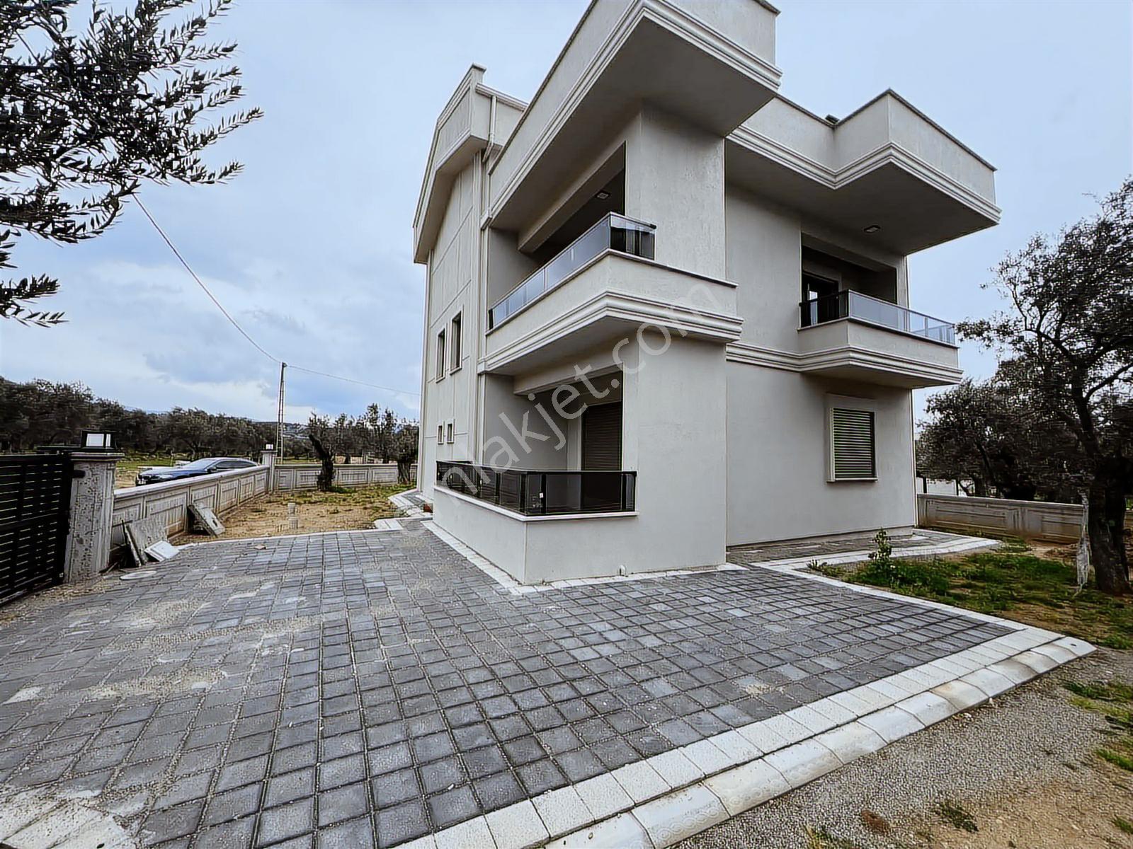 Avcı'dan Güre'de Daire Fiyatına Sıfır Teraslı 3+1 Villa - Görsel 15