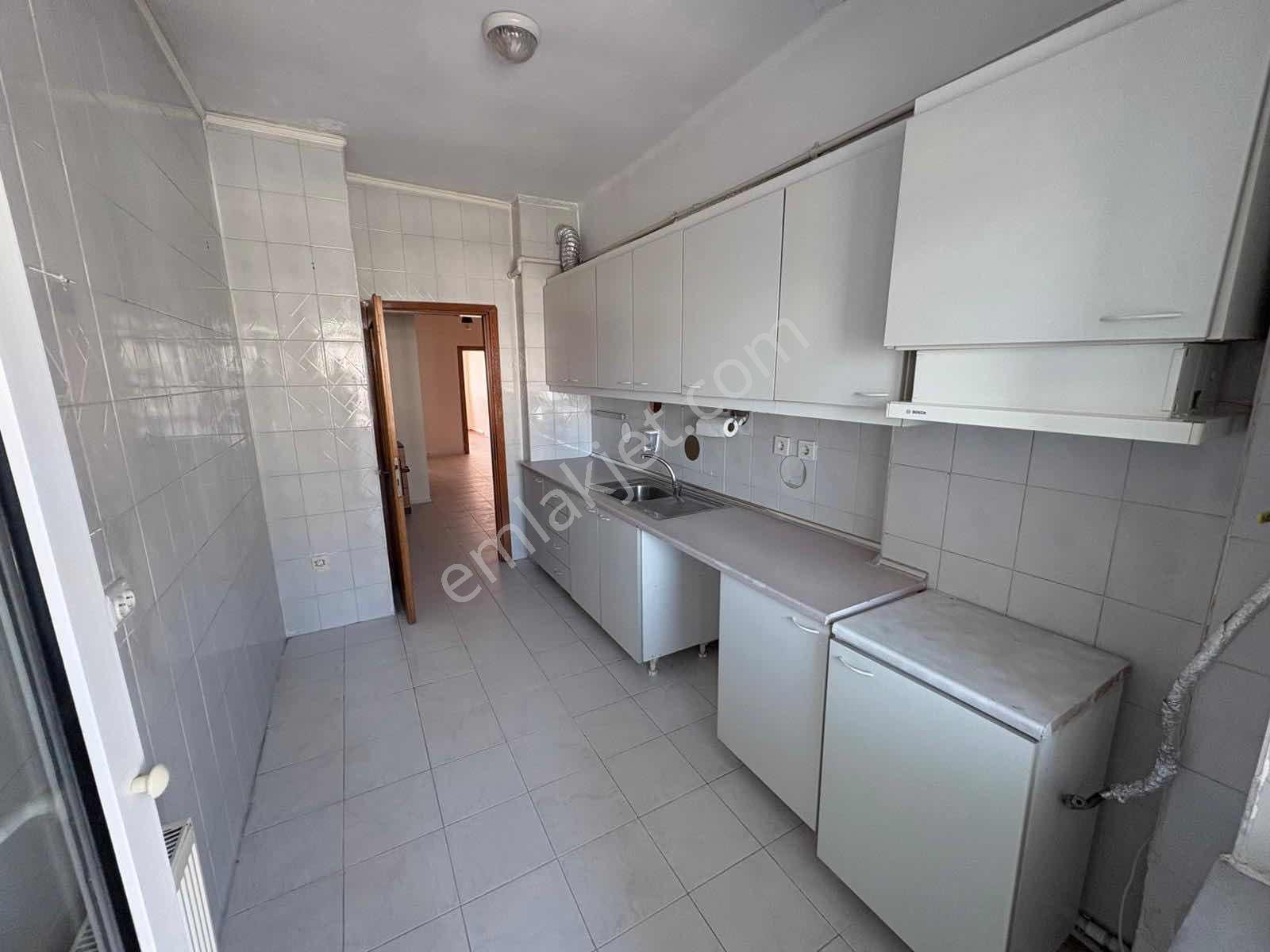 Avcı'dan Beylikdüzü Metrobüse 1 Dk Daçka Sitesi 3+1 150m2 Net - Görsel 10