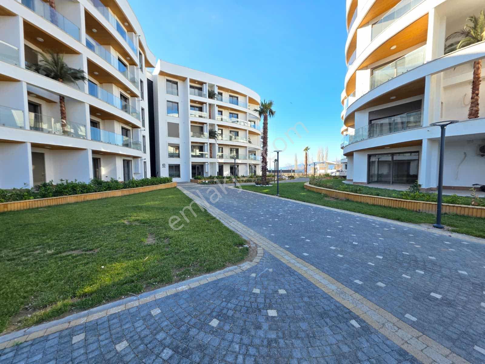 Avcı'dan Ören Modern'de Yetkili Havuzlu K.otoparklı 1+1 - Görsel 21