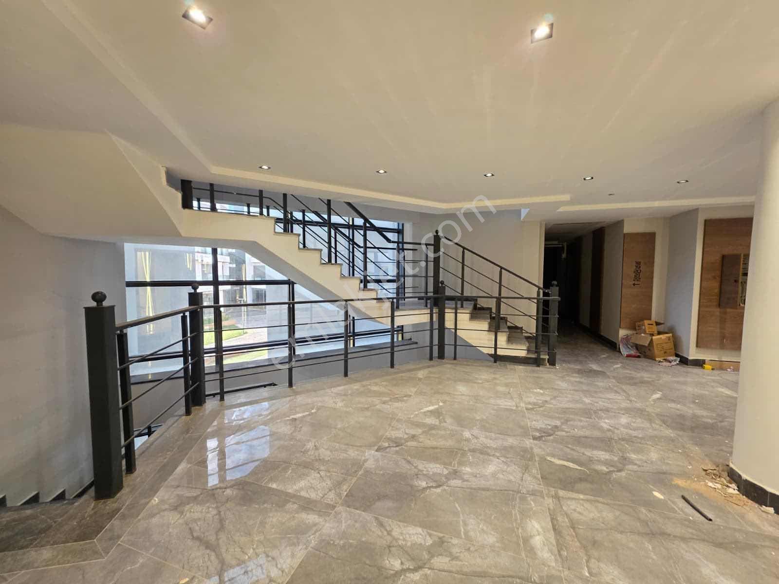 Avcı'dan Ören Modern'de Yetkili Havuzlu K.otoparklı 1+1 - Görsel 9