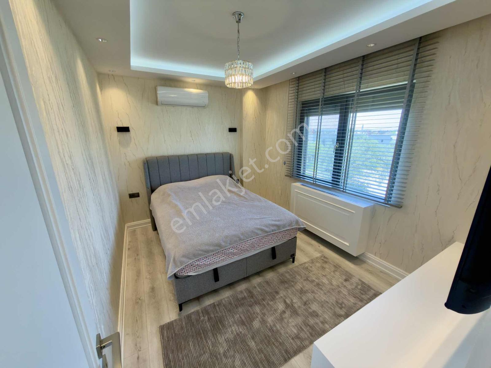 Avcı'dan Girişte Odalı Havuzlu İçi Özel Tasarım Müstakil Villa - Görsel 25