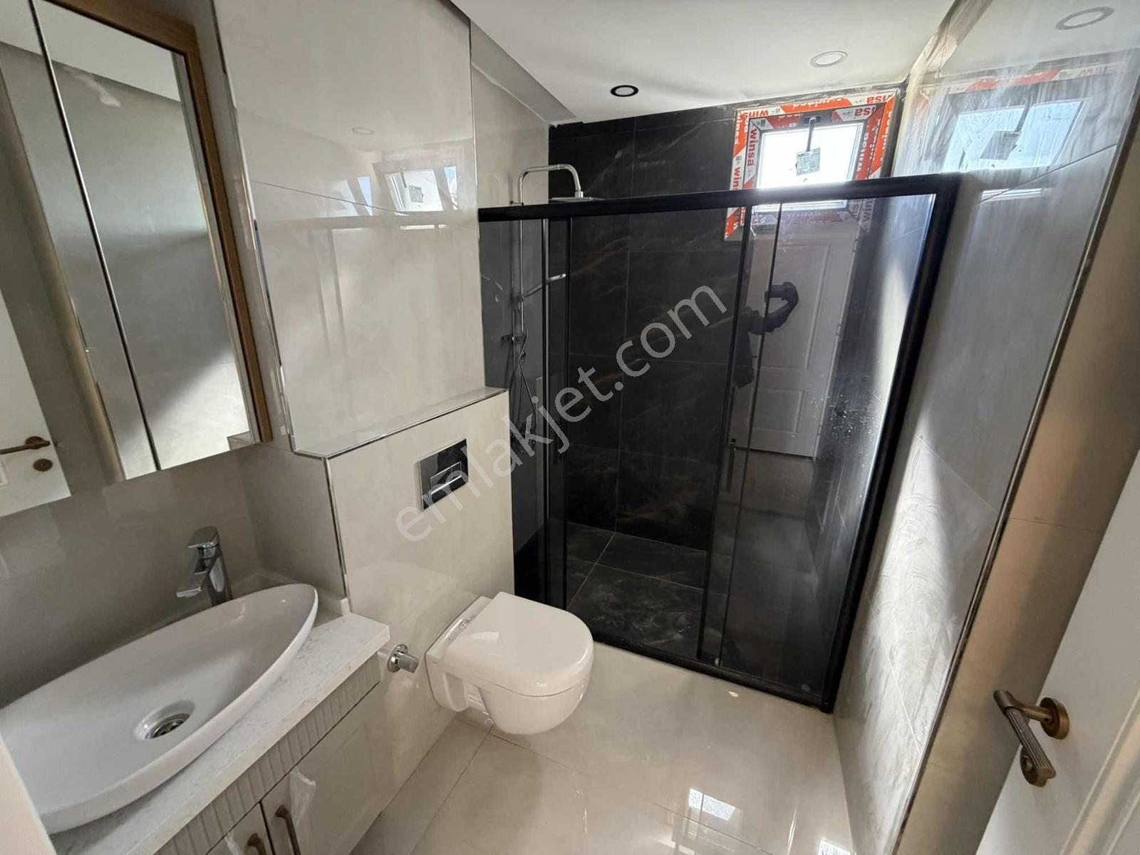 Avcı'dan Girişte Odalı Tam Müstakil Havuzlu 4+1 Villa - Görsel 23