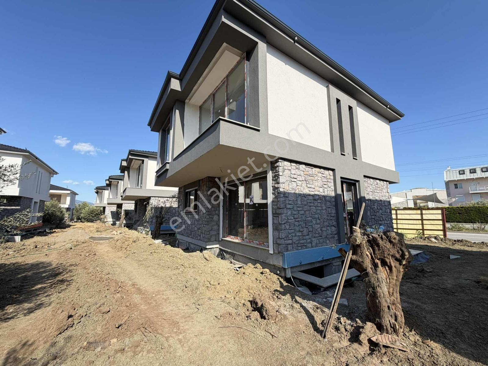 Avcı-yalı Adatepe Denize 100mt Havuzlu 6,000m2 İçinde 4+1 Villa - Görsel 15