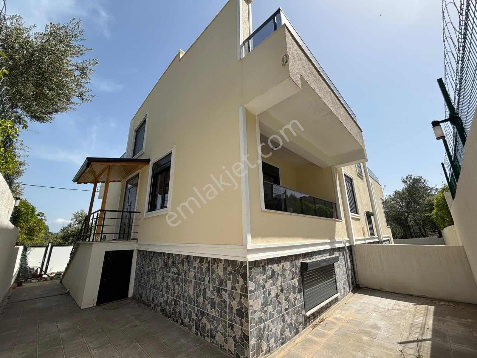 Avcı'dan Hattuşa Karşısı Deniz Manzaralı Sıfır 4+1 Villa - Görsel 3