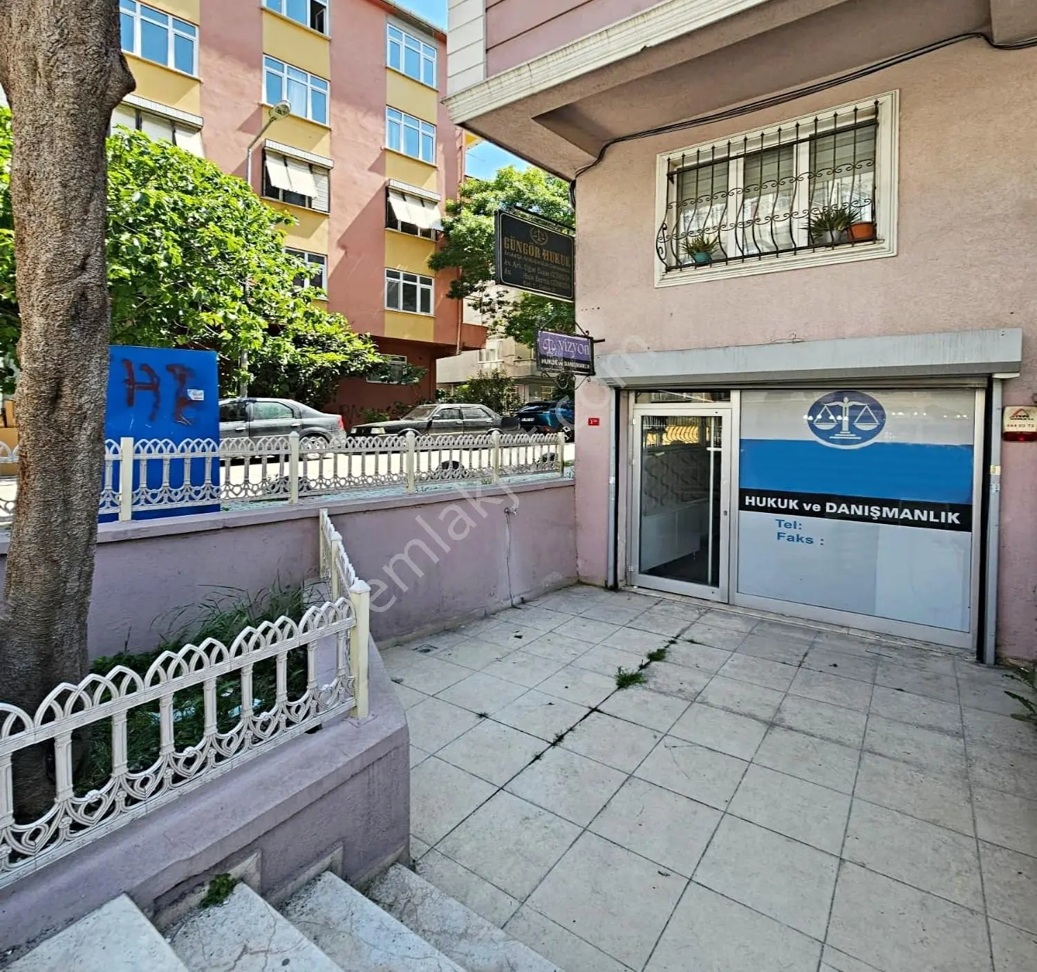 Bakırköy Osmaniyede Cadde Üzeri Adliyeye 5 Dk Satılık Dükkan