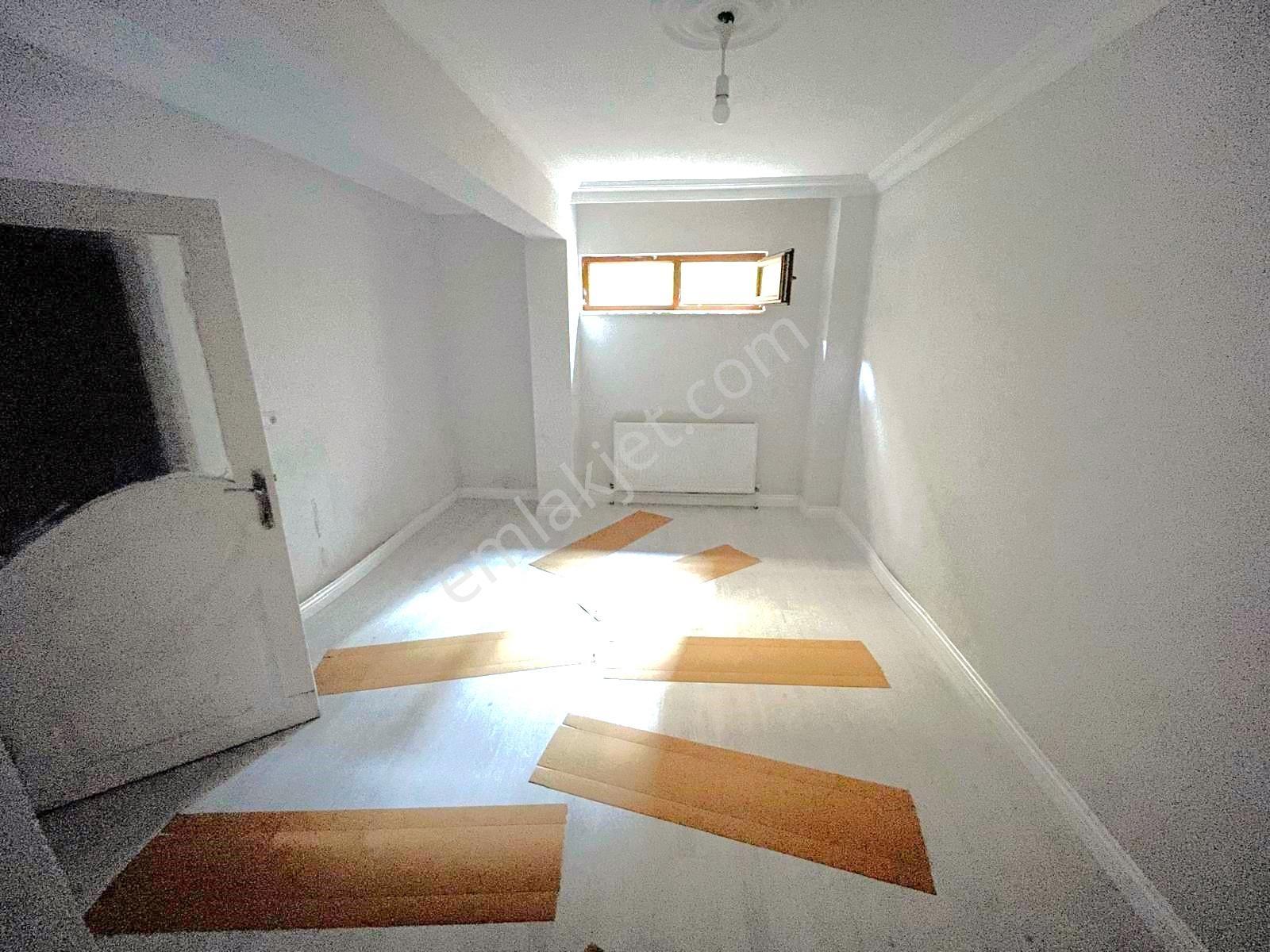 Satılık Ters Dubleks 2+1 Diş Hastanesine Yakın 120 M2 Konumu - Görsel 4