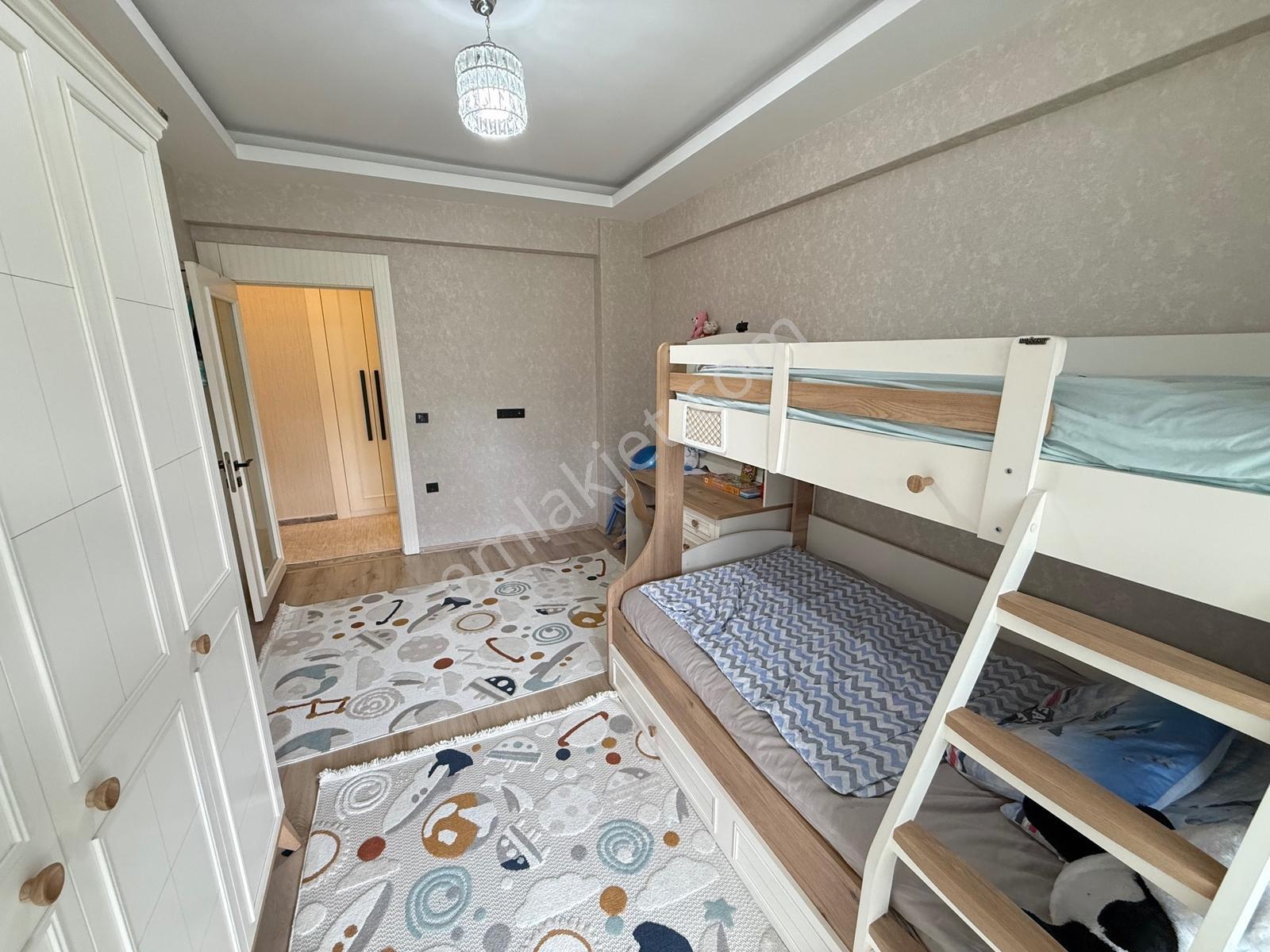 Ertuğrulgazi Mah. 3.5+1 Satılık Geniş Bakımlı Ara Kat Daire - Görsel 20